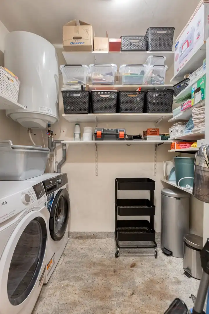 Karaktervol en instapklaar appartement met 2 slaapkamers, terras én garage in het centrum van Zutendaal. foto 8