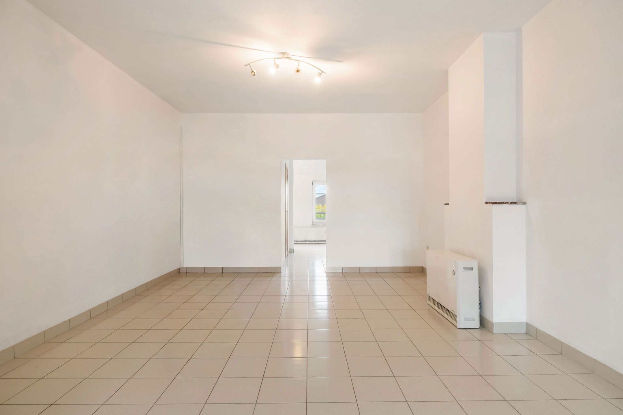 Gunstig gelegen woning 3 slpk met groot atelier/garage 63m² foto 8