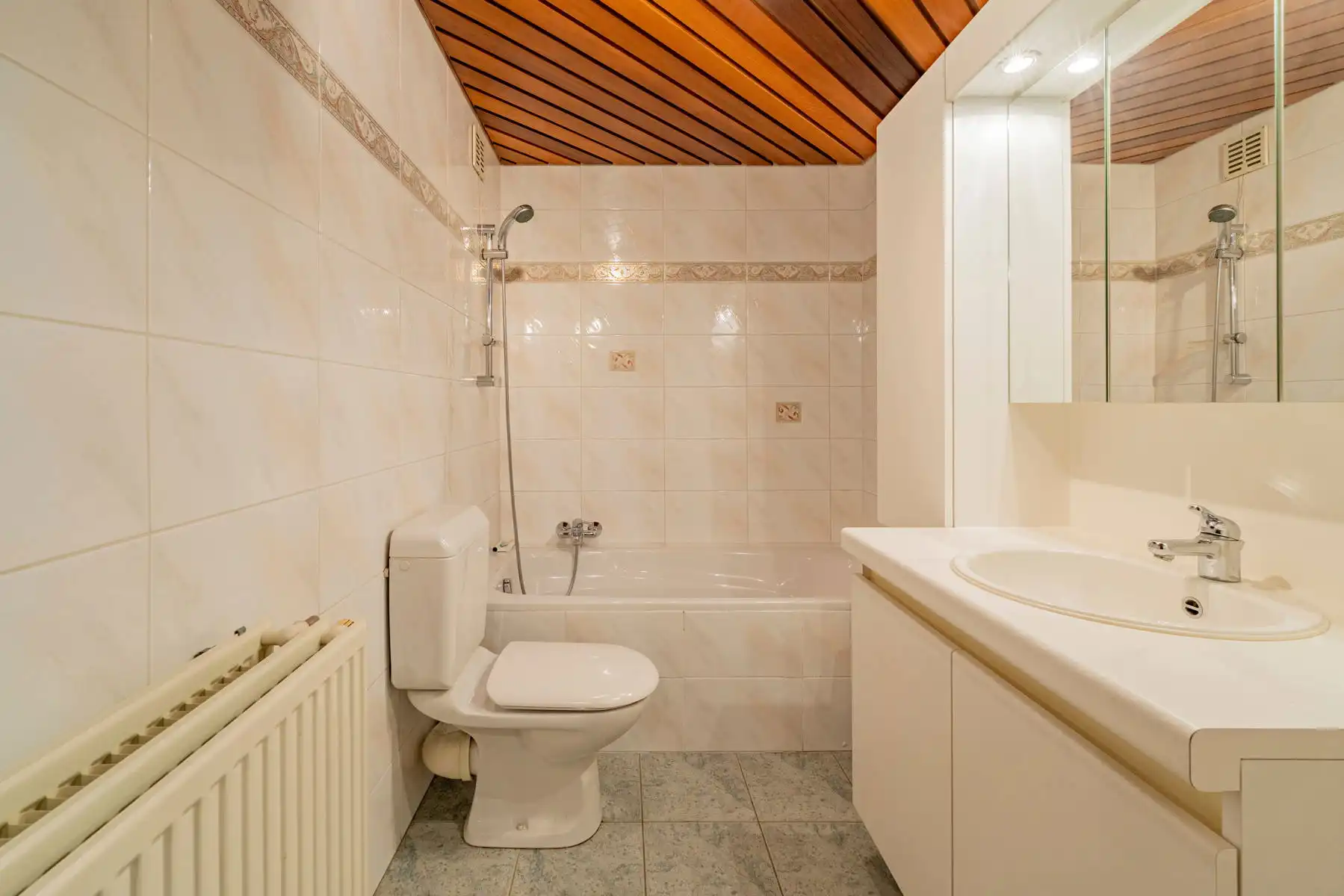 TE KOOP - investeringseigendom met 3 entiteiten foto 16