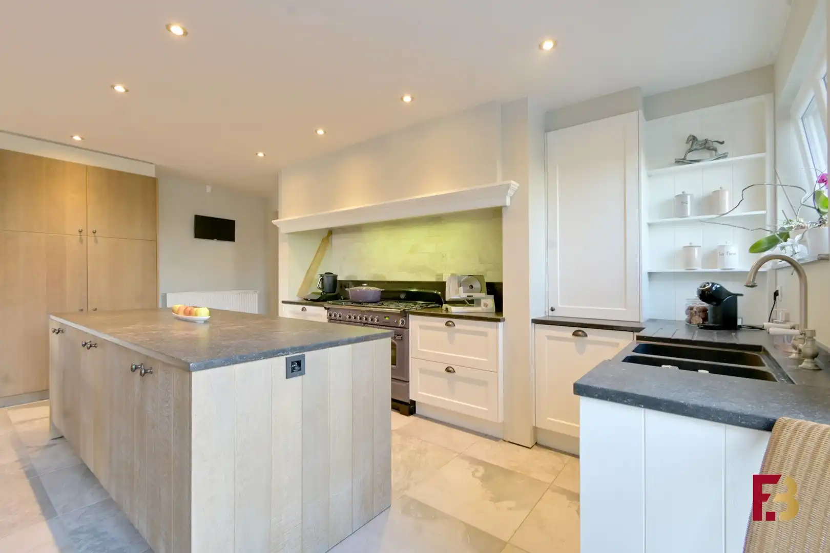 Wonen tussen je paarden, complete hippische eigendom op ca. 1,2ha foto 5