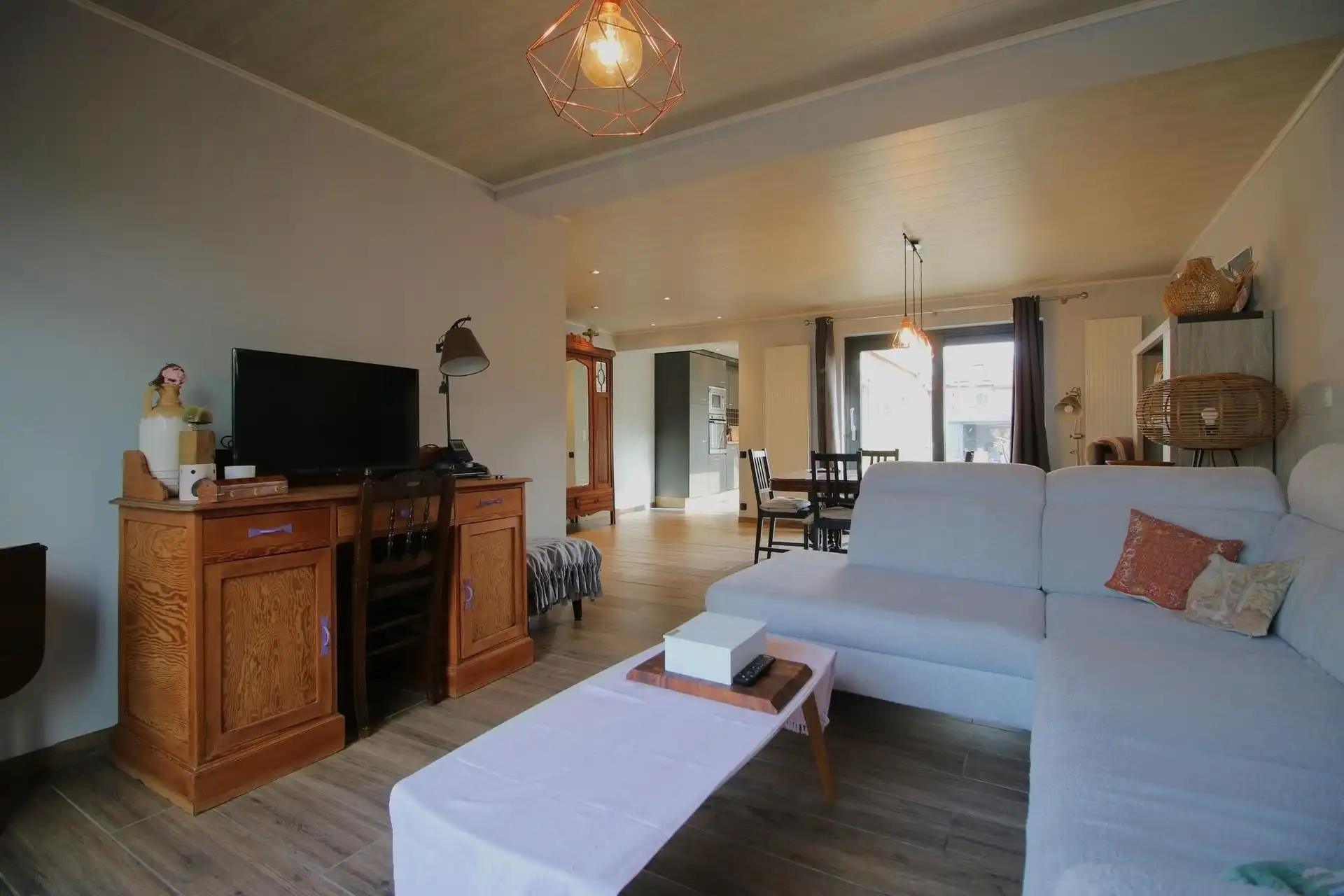 Gerenoveerde woning met tuin in rustige buurt foto 5