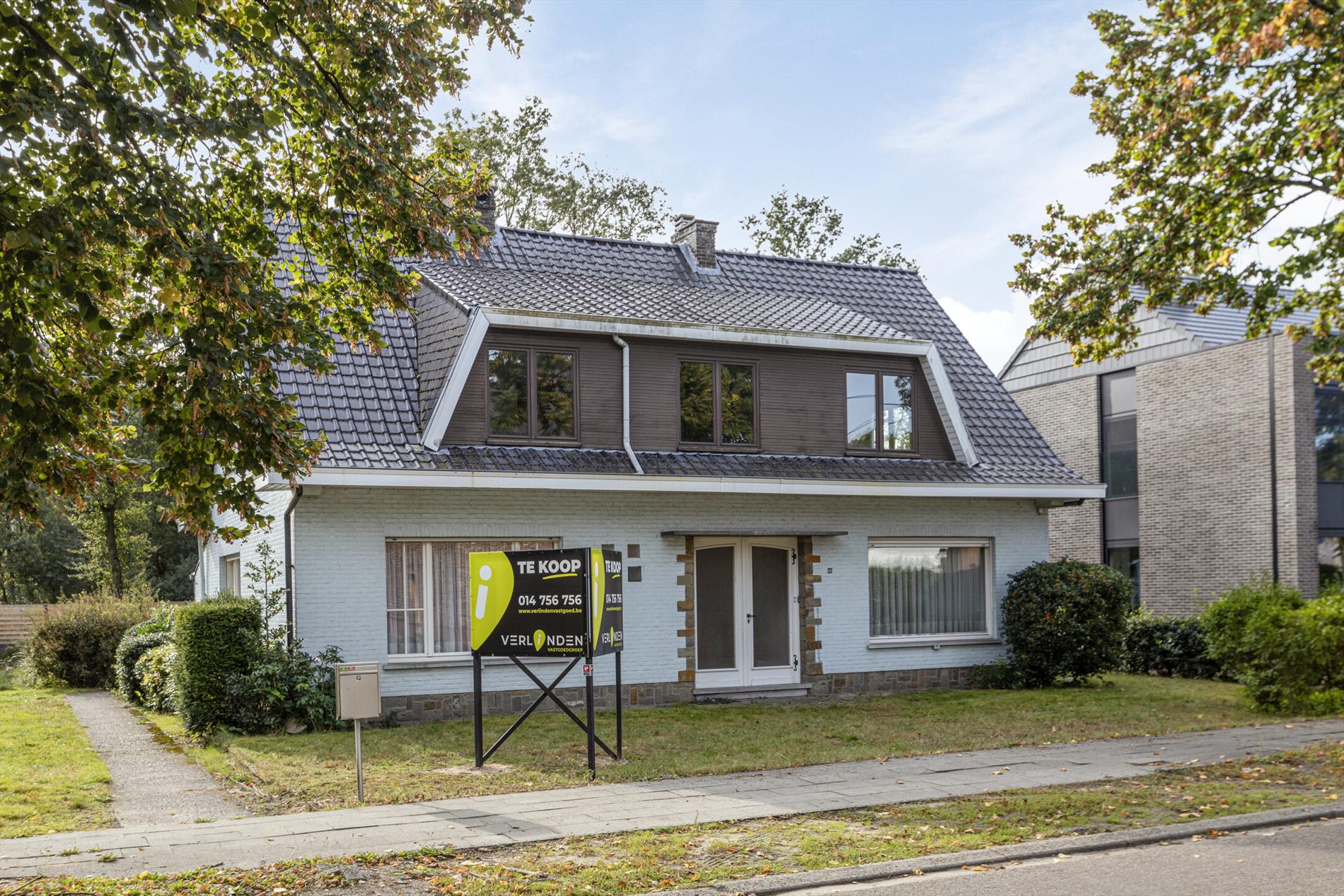 Te renoveren charmante woning met 4/5 slpks op een zonnig perceel van 700m²! foto 1