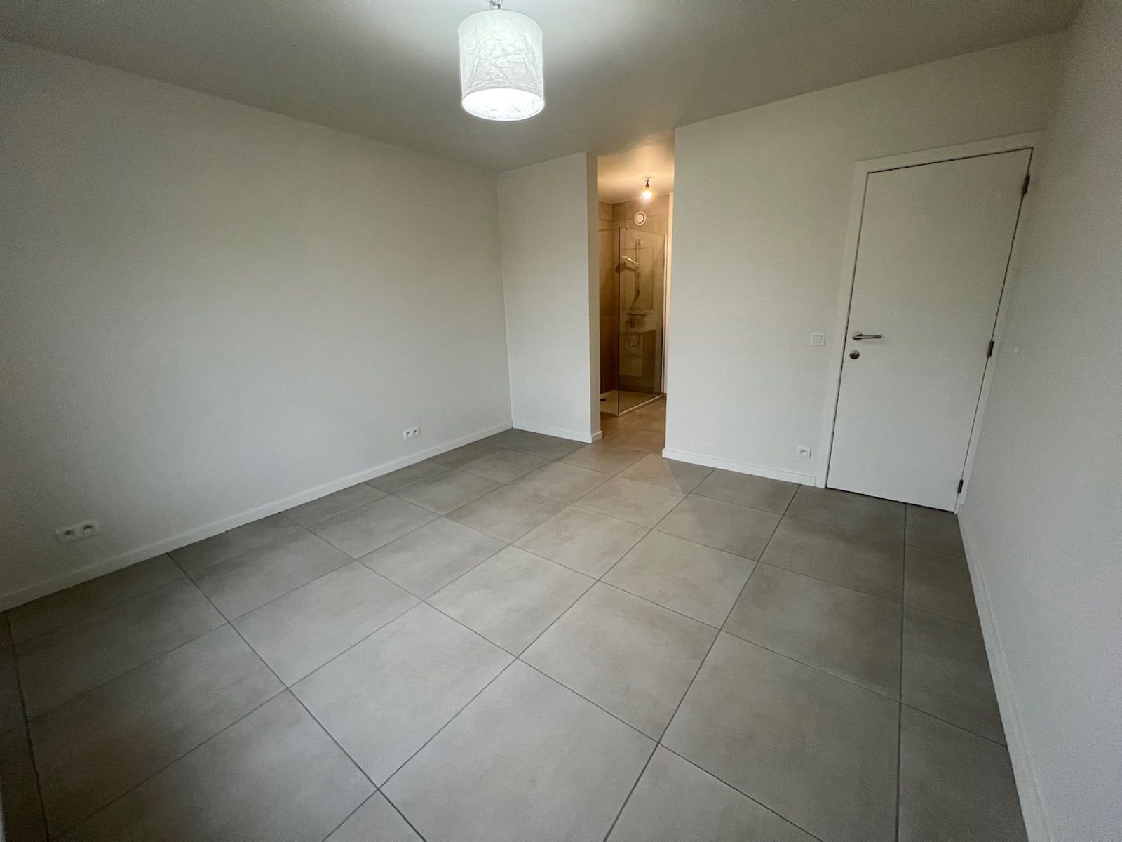 Instapklaar app met 1slpk, terras, kelder en parking foto 11