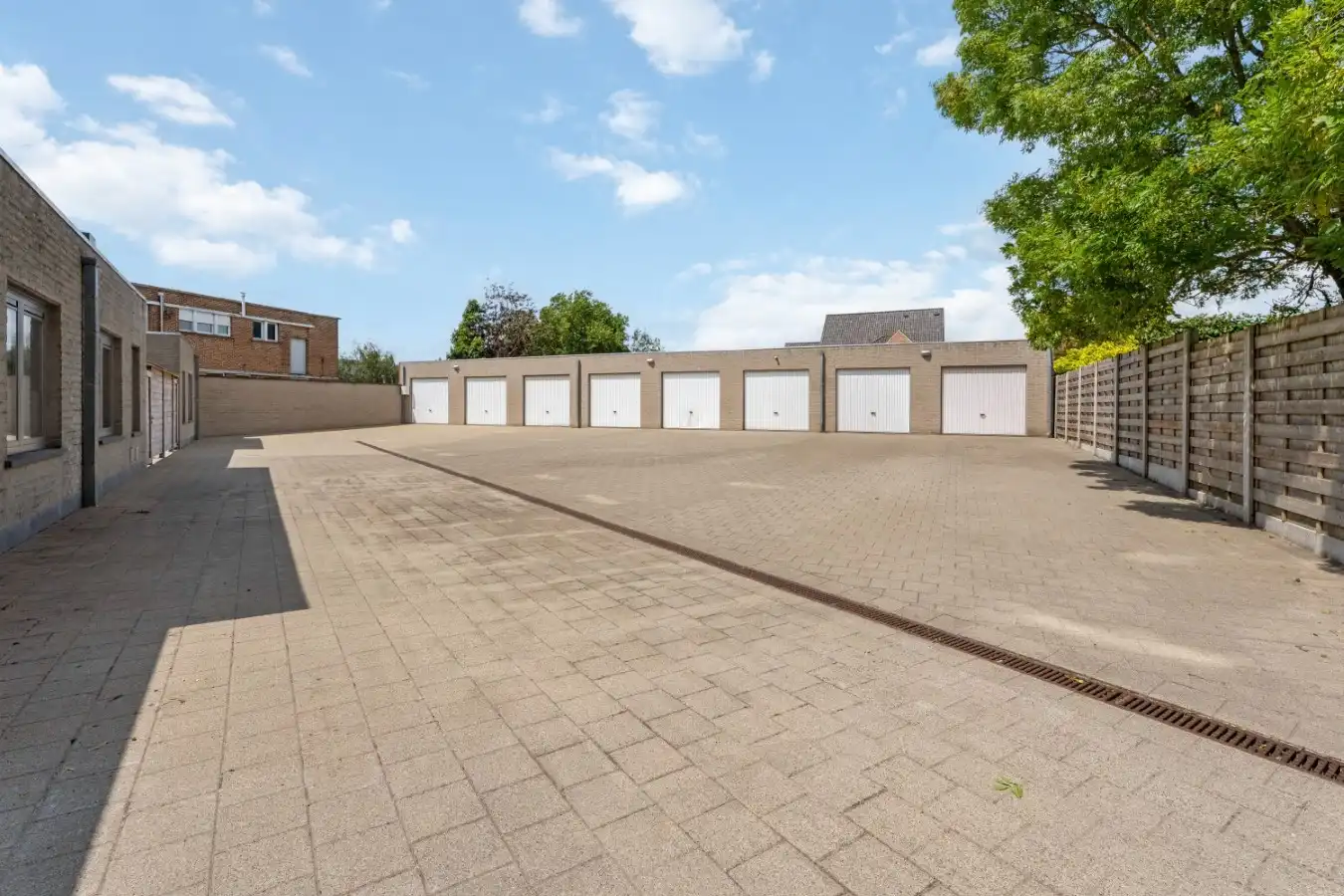 Passendale - Dakappartement met 2 slaapkamers, terras en garage-optie foto 9