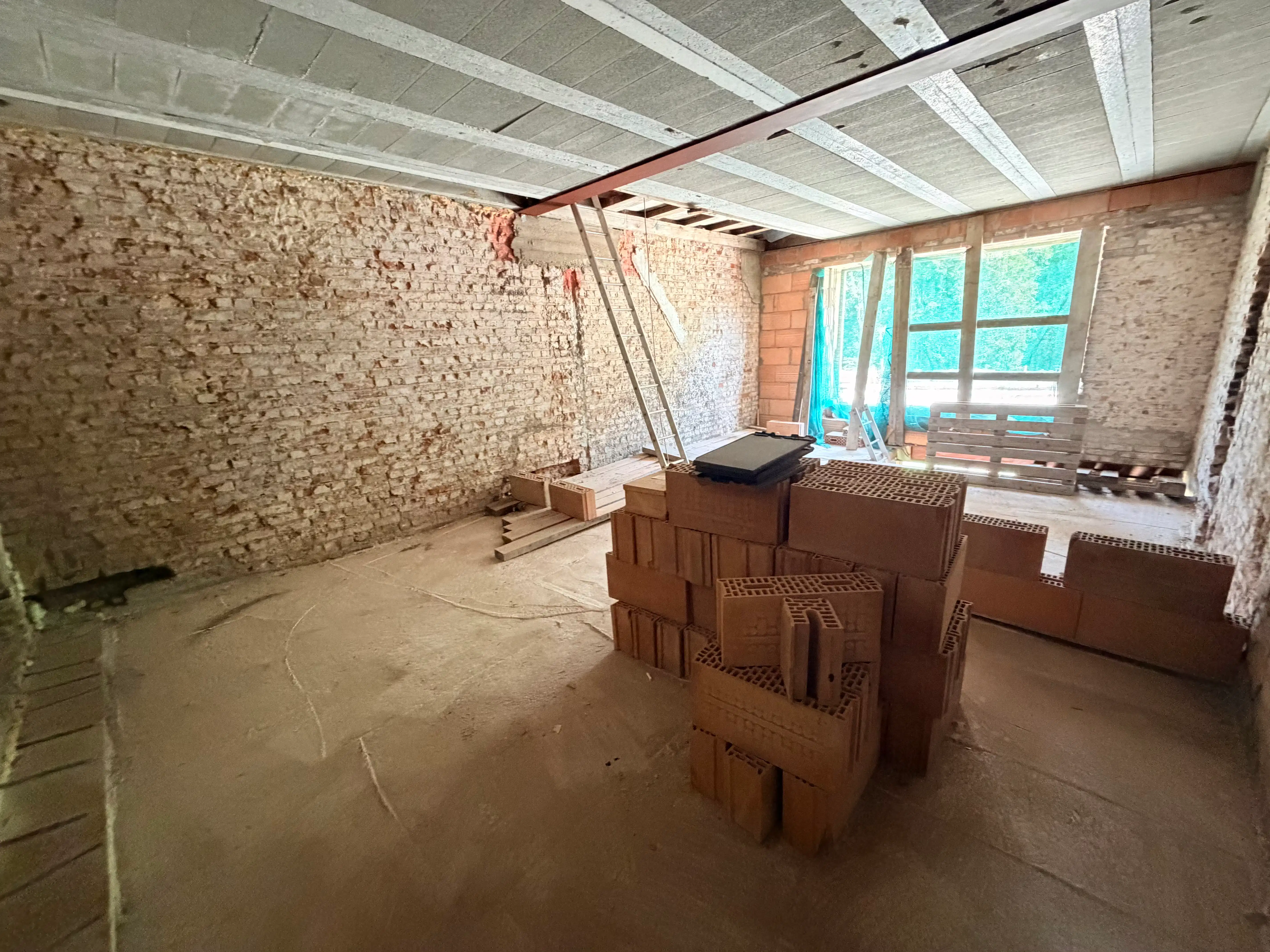 Genk - Fransebosstraat 53: Naar wens af te werken woning met veel potentieel en ruime tuin. foto 12