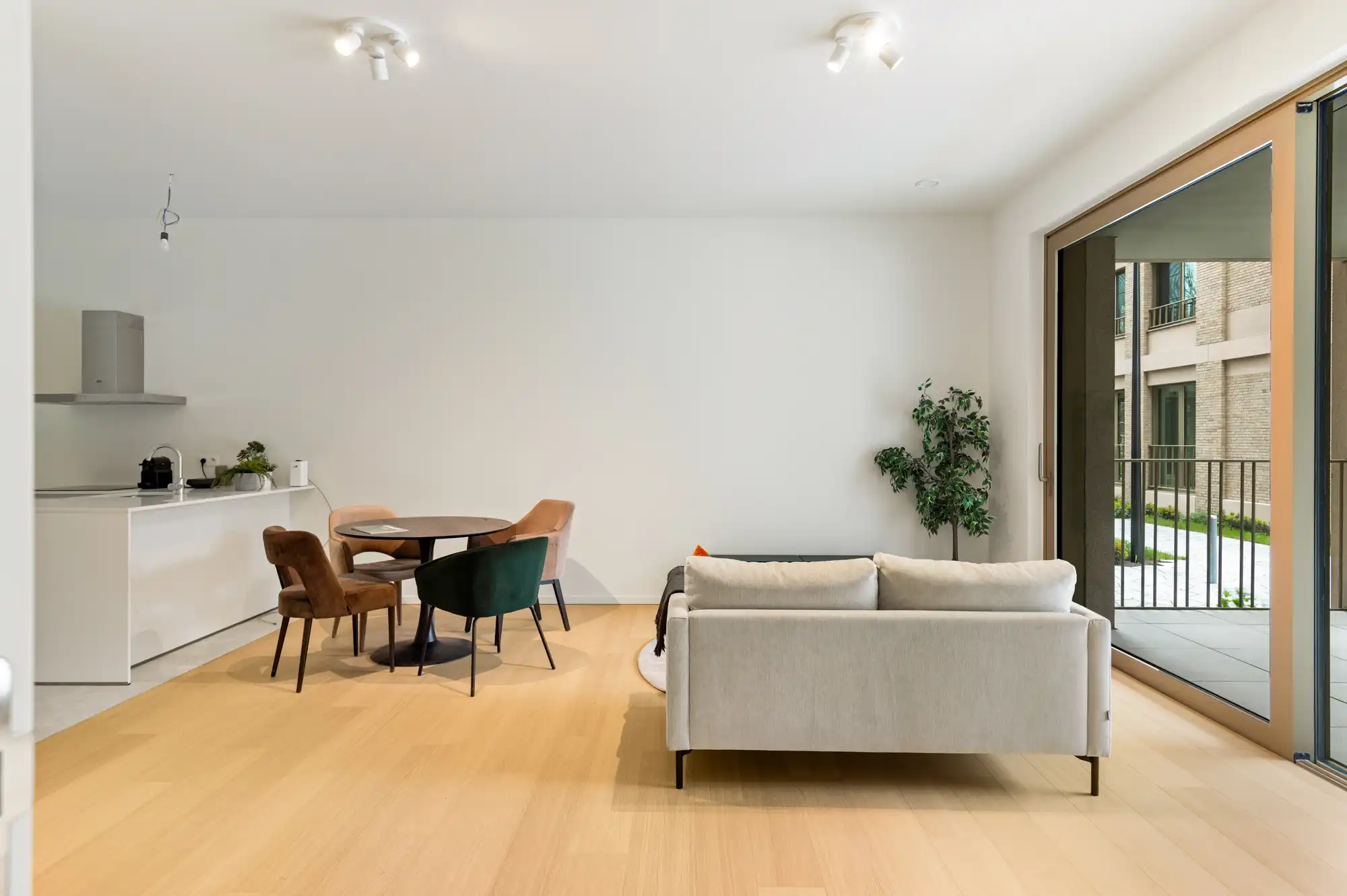 Ruim nieuwbouw app. van 148 m² met handel-/praktijkruimte foto 4