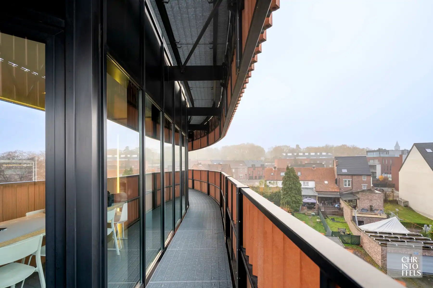Moderne kantoor/praktijk- ruimte (221m²)  in het iconische Botta-gebouw, centraal gelegen te Genk foto 5