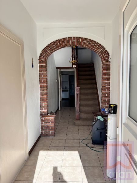 Ruime energiezuinige woning met 3 slpks, zolder, veranda, kelder en magazijn foto 3