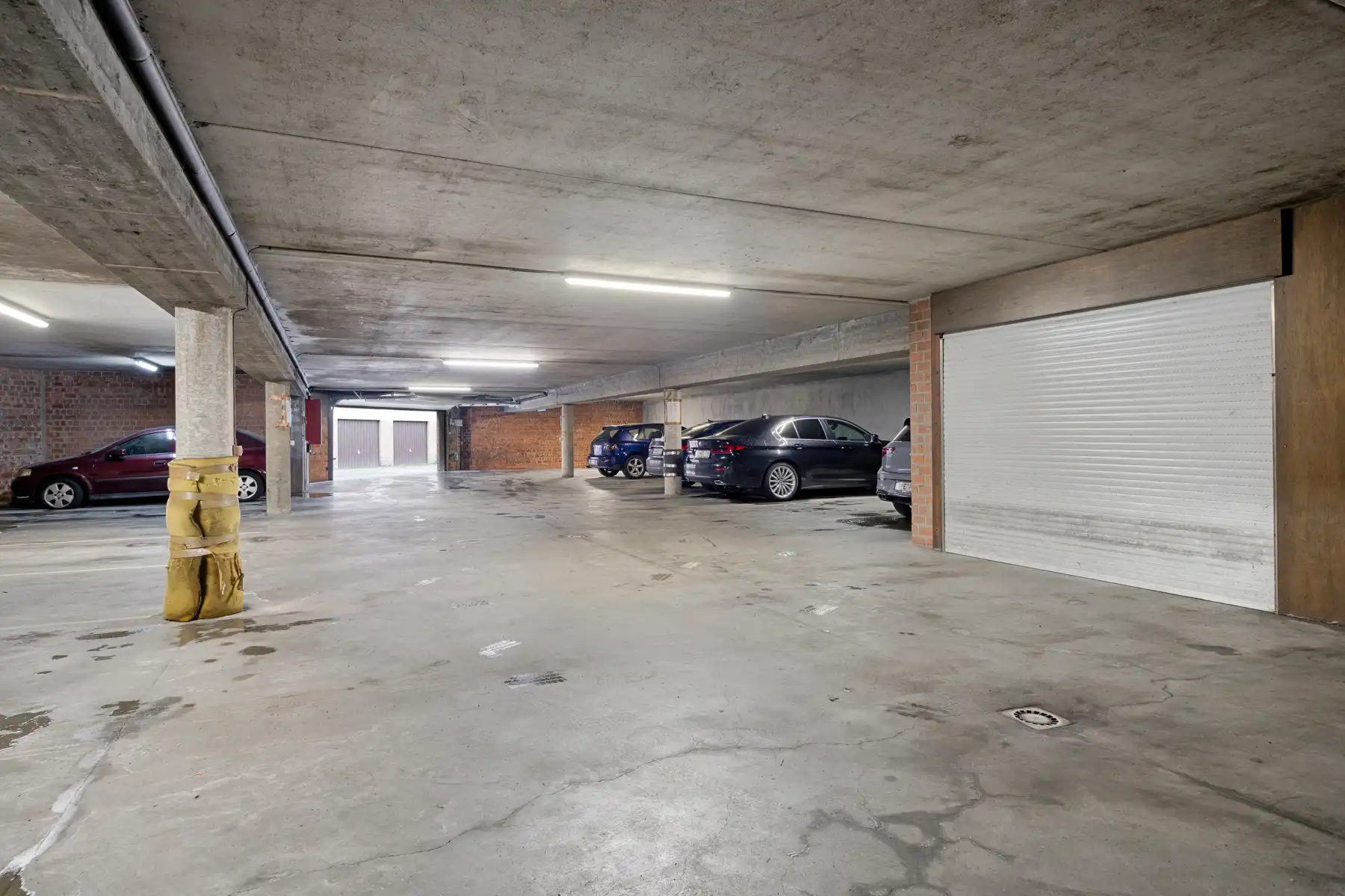 Appartement met 2 slaapkamers, terras, kelder (+ ev. garage) foto 17