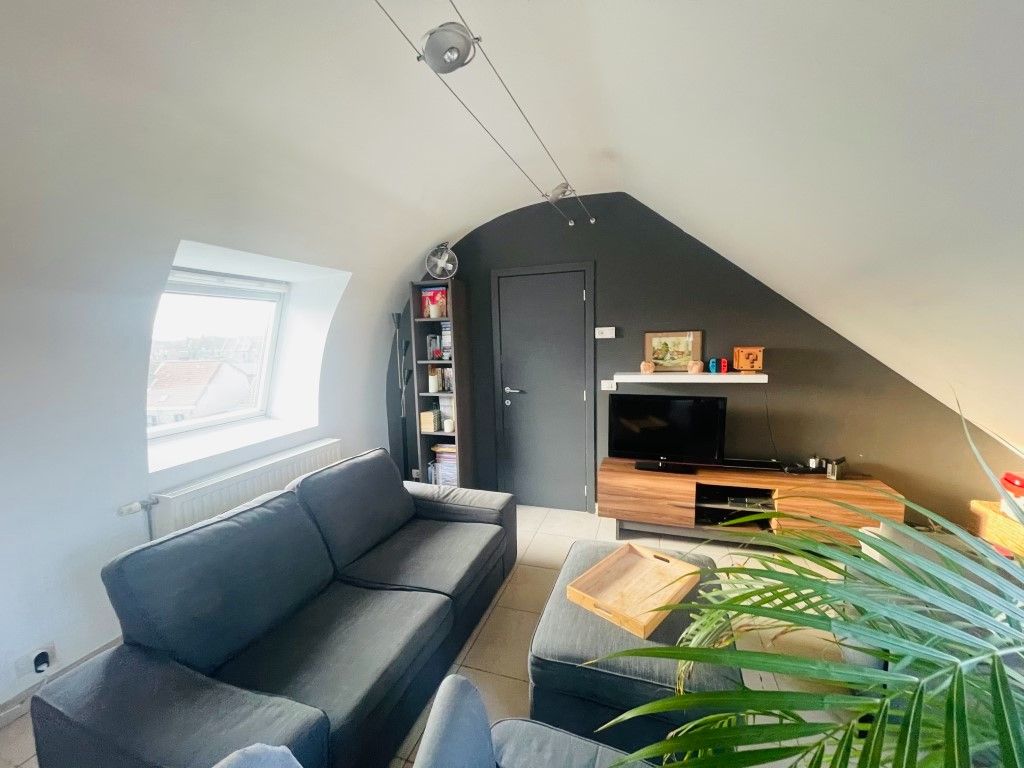 Kristus -Koning  Gezellig LICHTRIJK ENERGIEZUINIG appartement met 1 slaapkamer+ autostaanplaats in open lucht, LIFT in het gebouw. foto 7