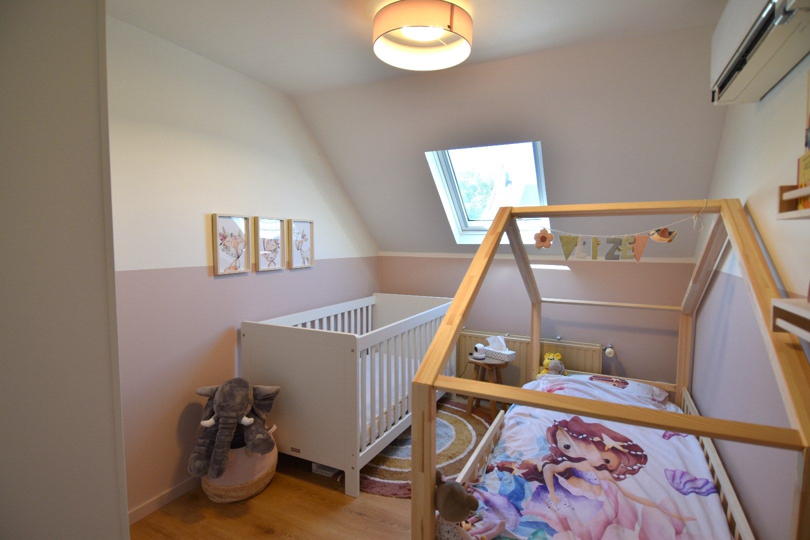 Hippe instapklare rijwoning met 3 slaapkamers en zonnige tuin te koop in Aalbeke foto 16