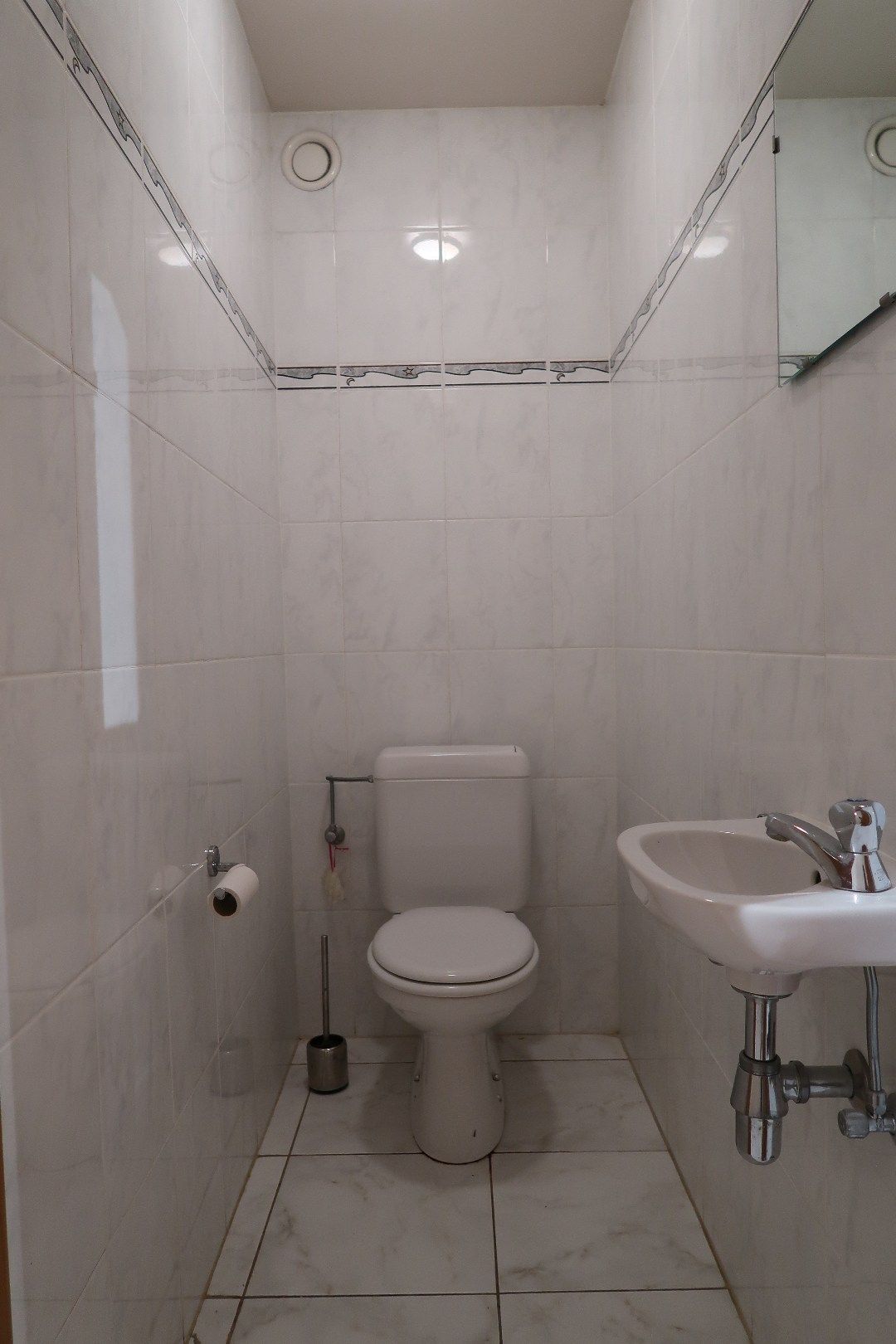 Ruim, verzorgd appartement met 2 slaapkamers en 2 terrassen in Hartje Jabbeke foto 14