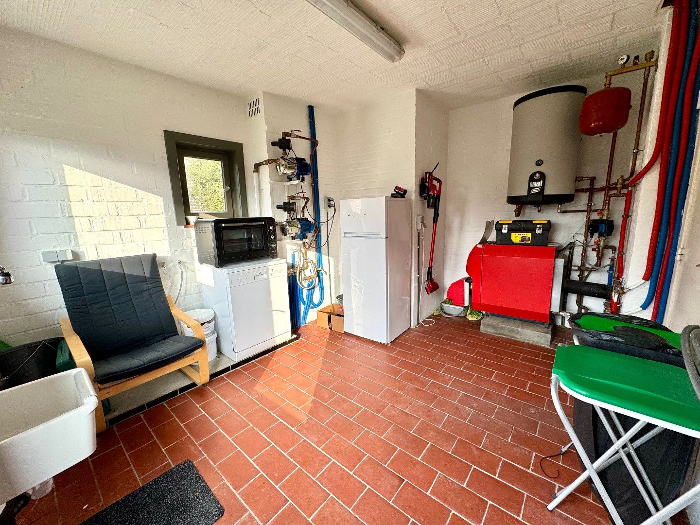 ALLEENSTAANDE WONING MET 4 SLPKS, TUIN EN GARAGE foto 13