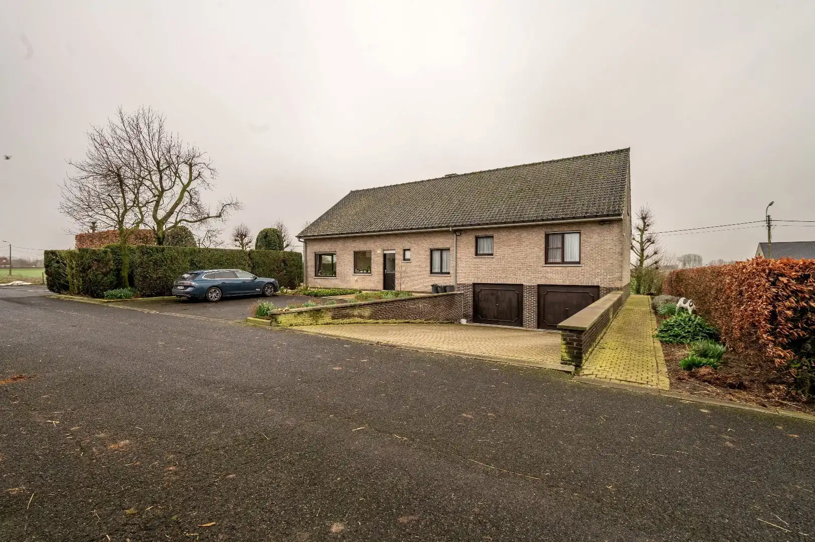 Woning op een perceel van 1394 m² en een terrein met groente- en veeteeltgebouwen op 7425 m² foto 5