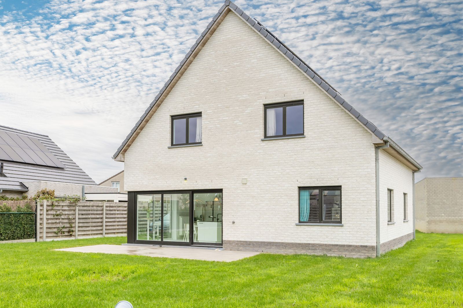 Recente vrijstaande villa op een royaal perceel (1044 m2) foto 23
