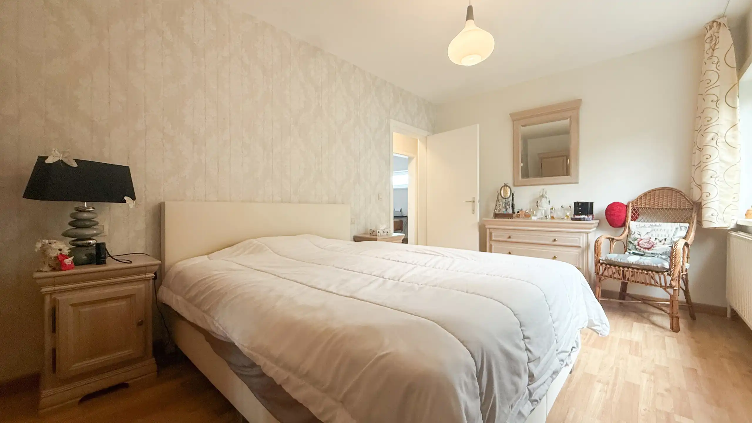 Ruime gezinswoning op 8 are met 5 slaapkamers op toplocatie! foto 25