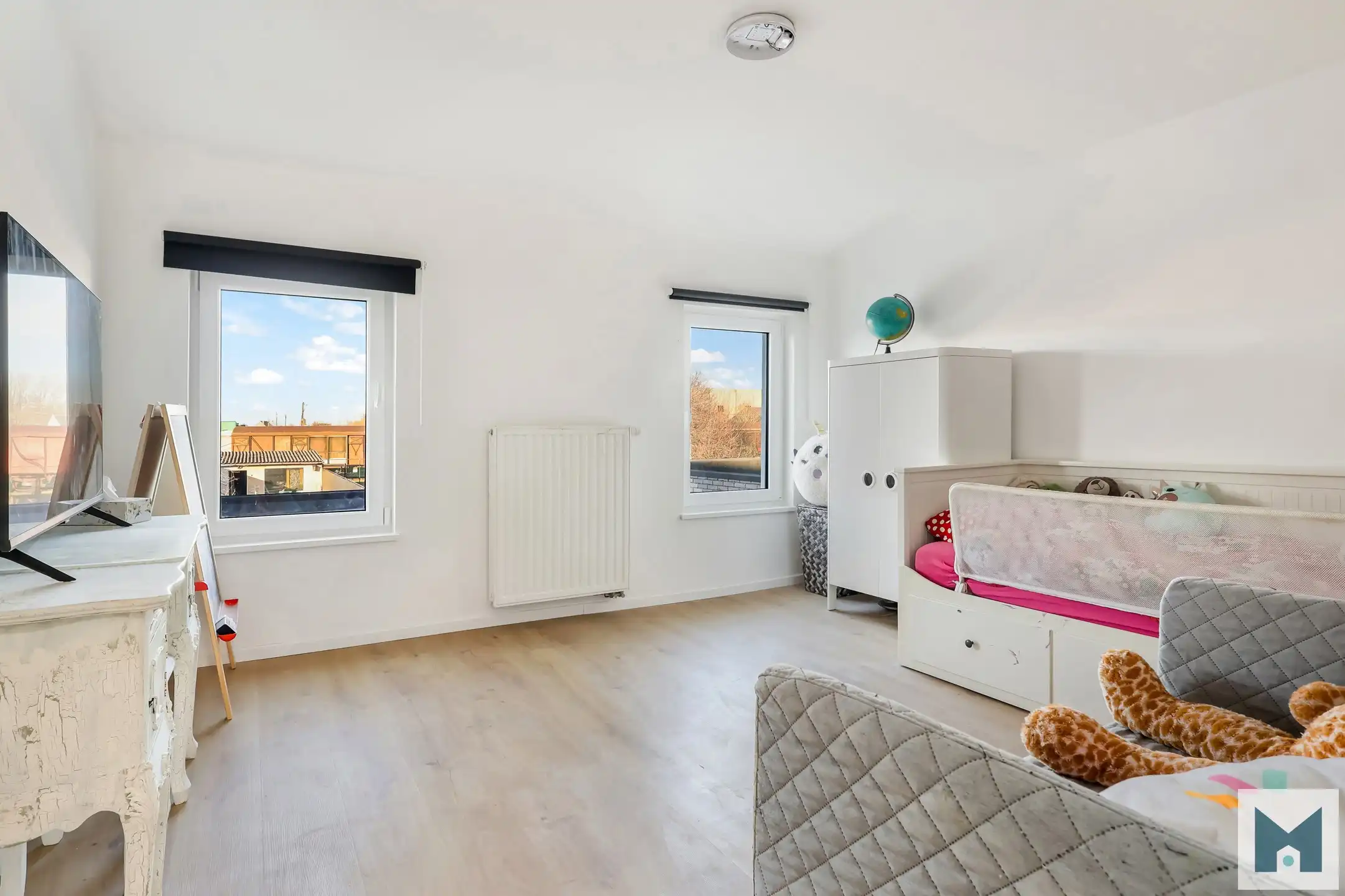 Vernieuwde, energetische woning met 5 slpks te Baasrode! foto 11