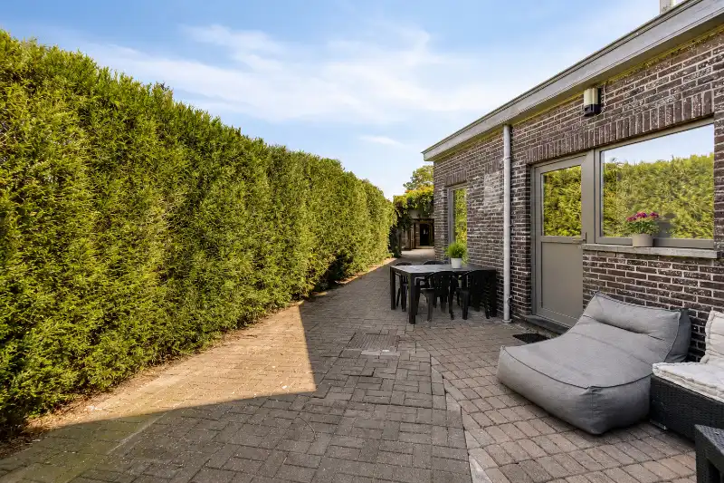 Charmante halfopen bebouwing met tuin in het centrum van De Pinte foto 12