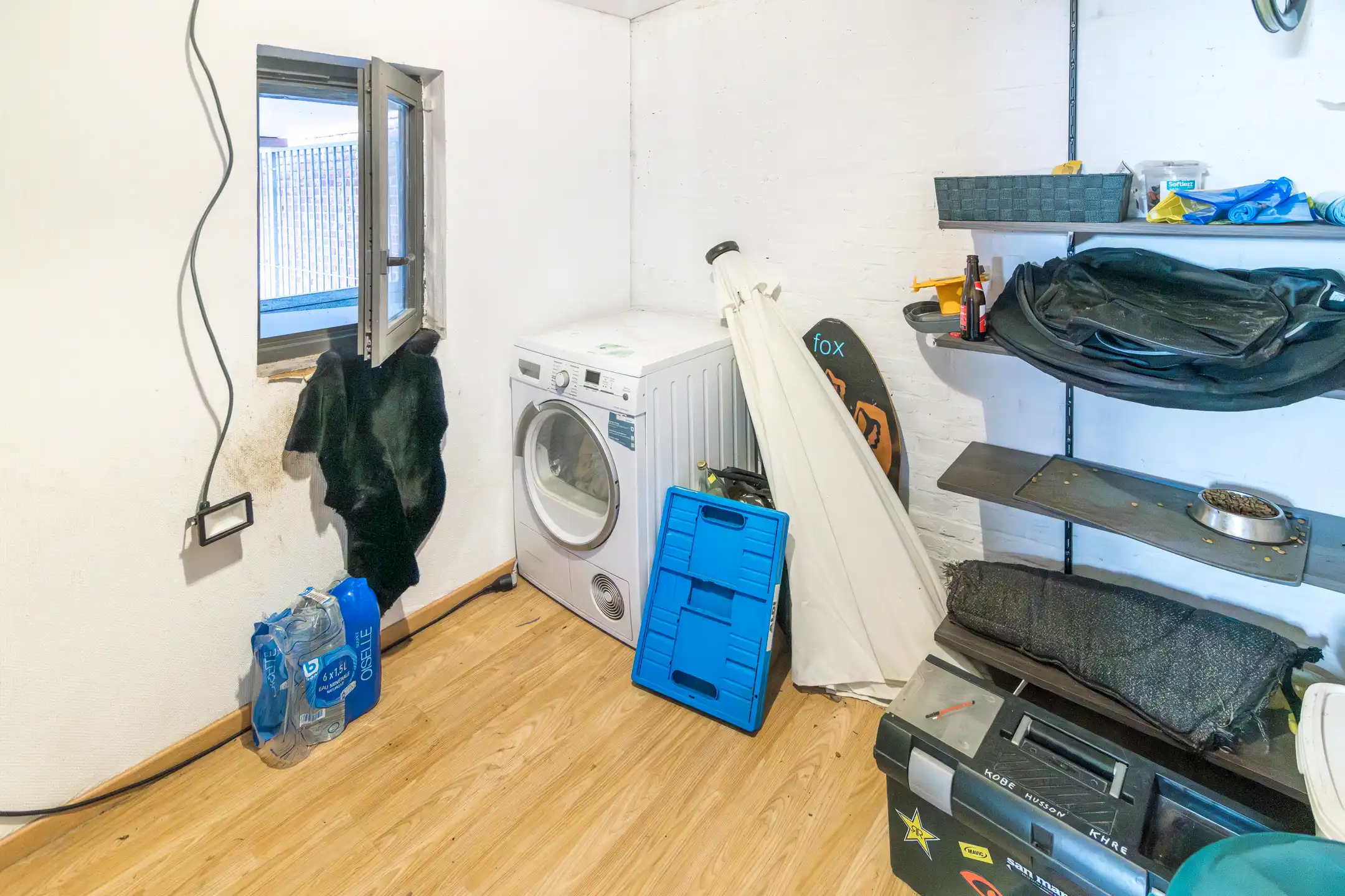 Halfopen woning met grote omheinde tuin en mooi uitzicht foto 16