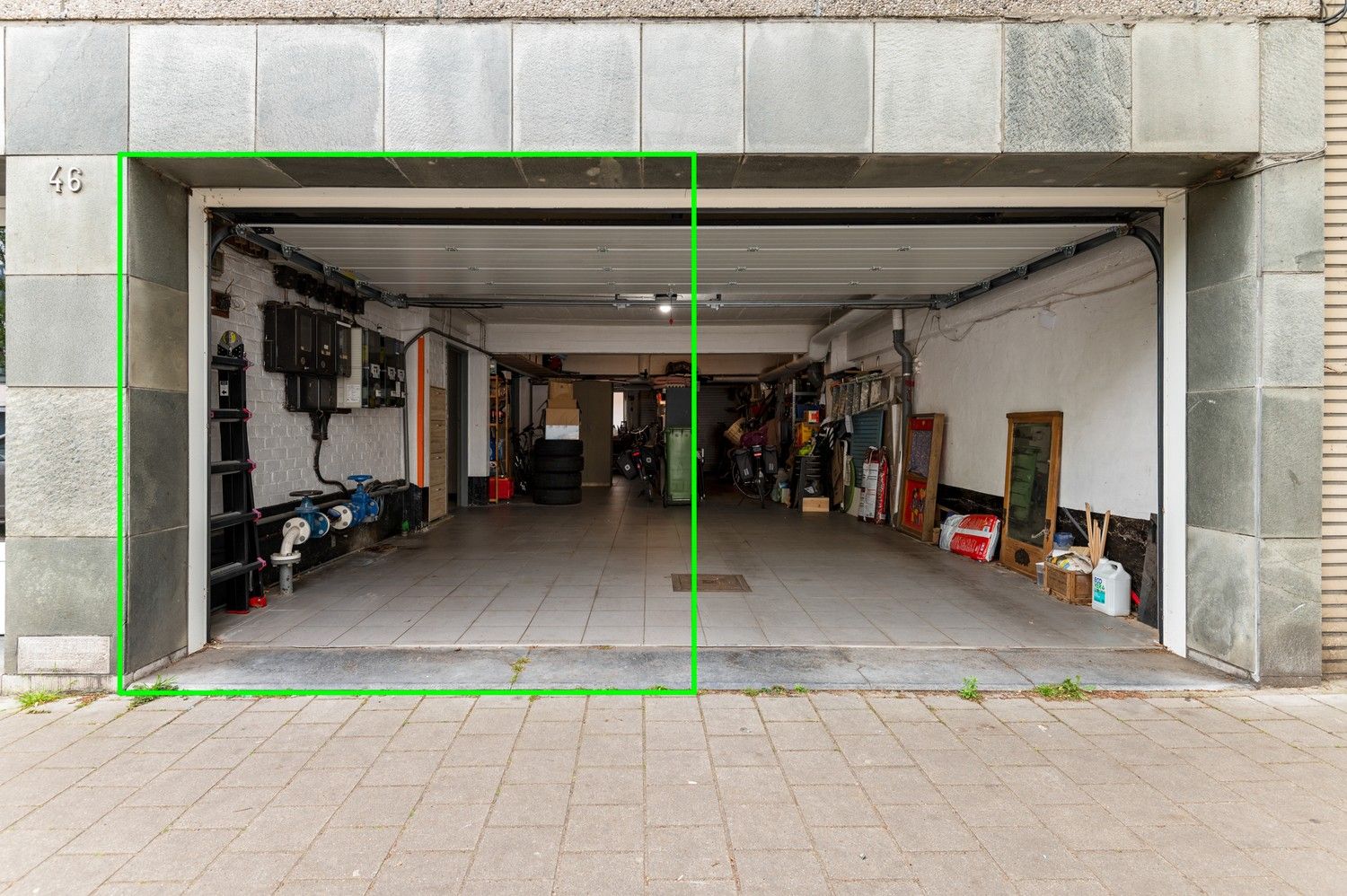 Instapklaar appartement met 3 slaapkamers, mooi terras, tuin en garagebox op toplocatie in Borgerhout! foto 18