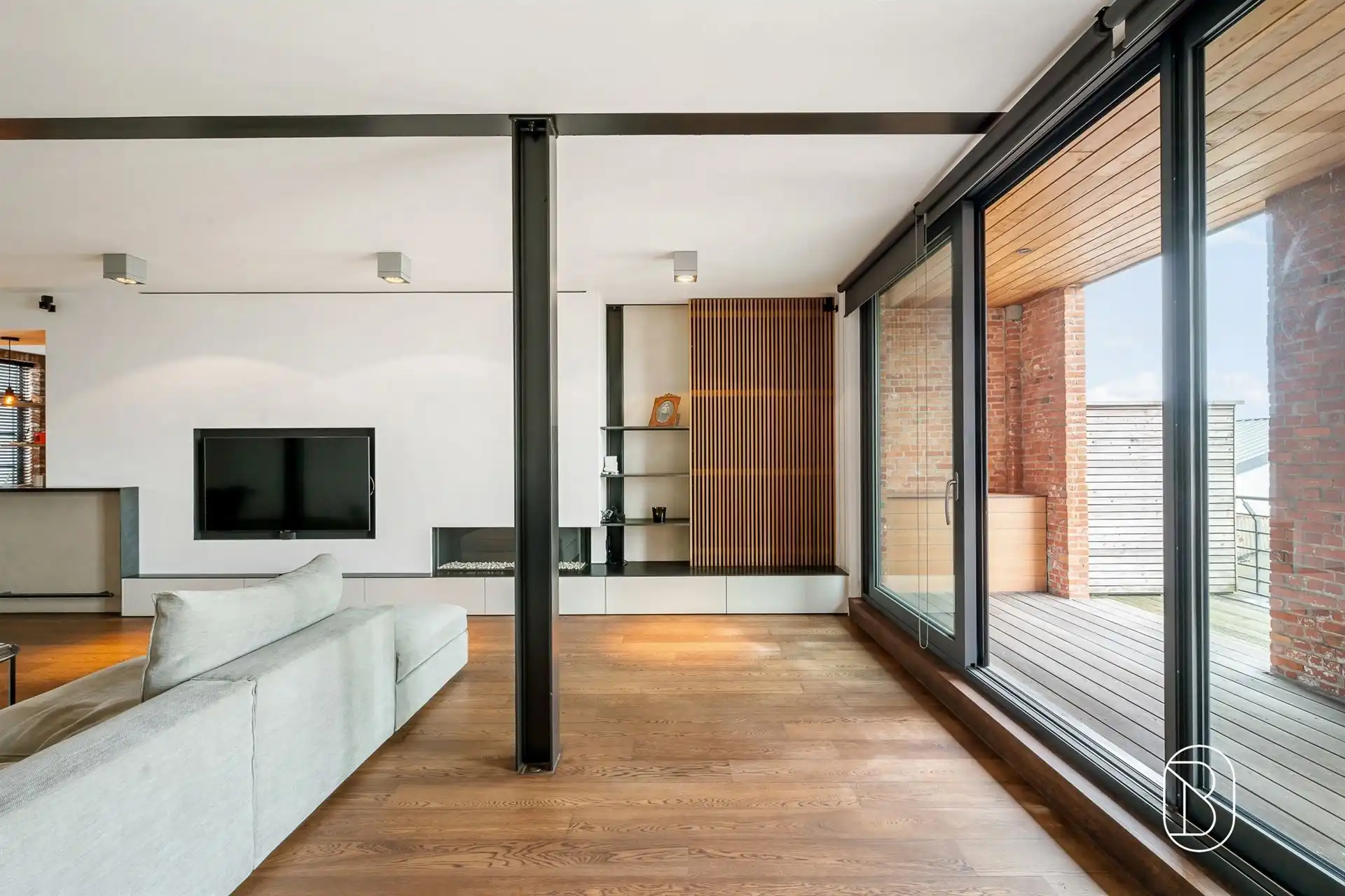 Exclusieve loft met ruim terras en zwemvijver in Gent foto 4