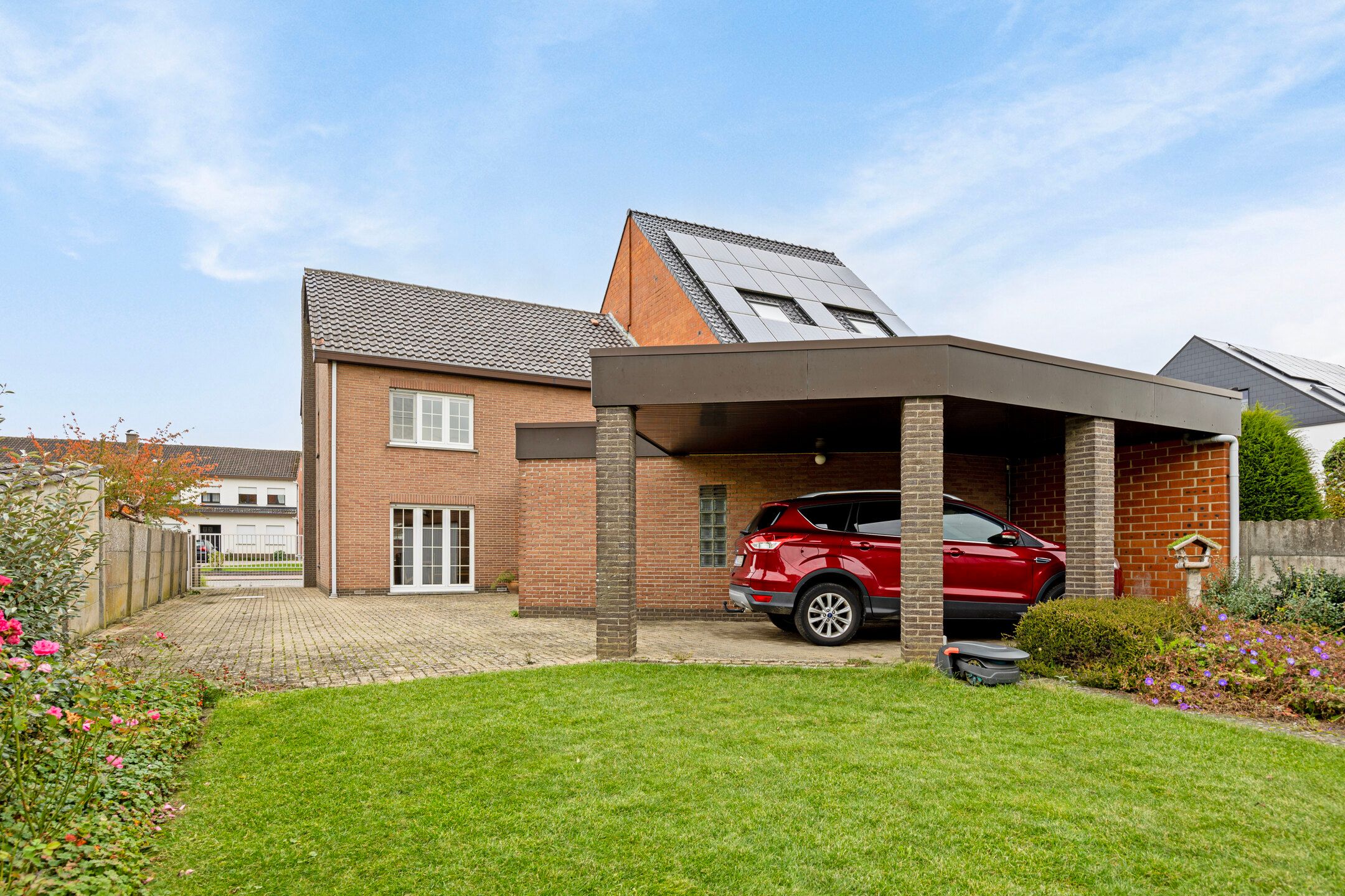 Charmante woning met tuin en mogelijkheden, vlak bij het dorpscentrum foto 3