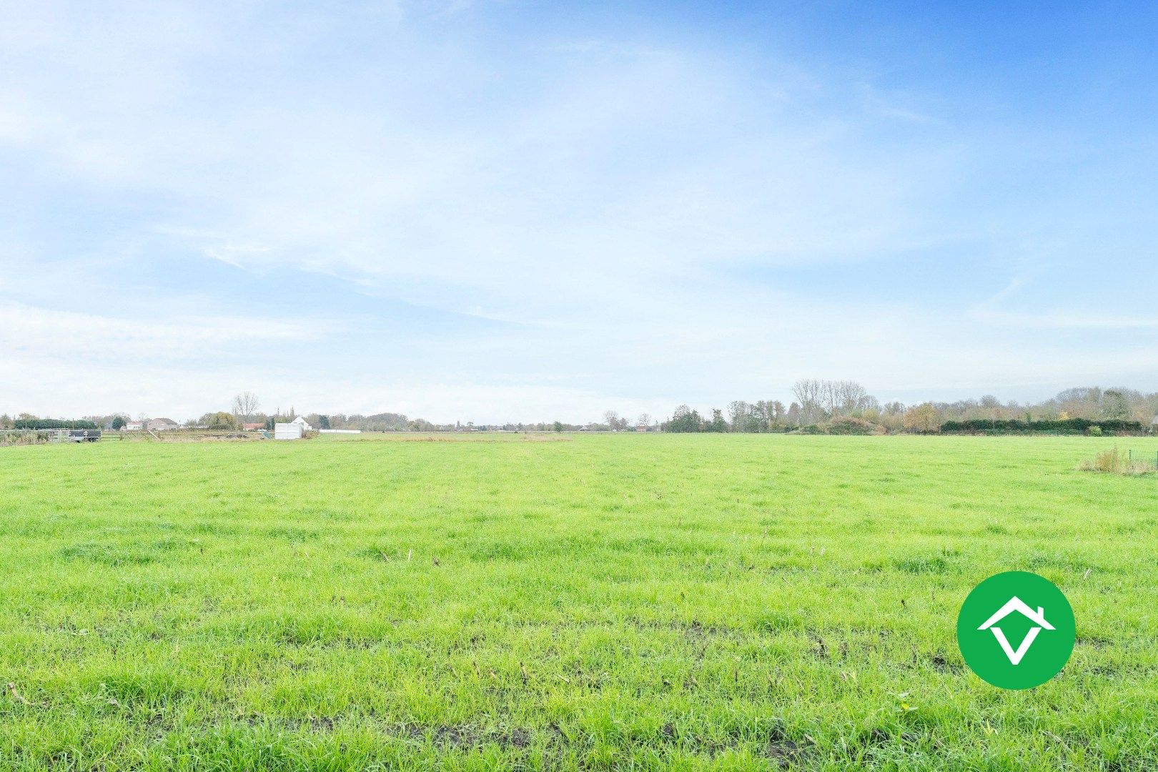 Op te frissen gezinswoning met twee garages en landelijk zicht te Eernegem foto 19