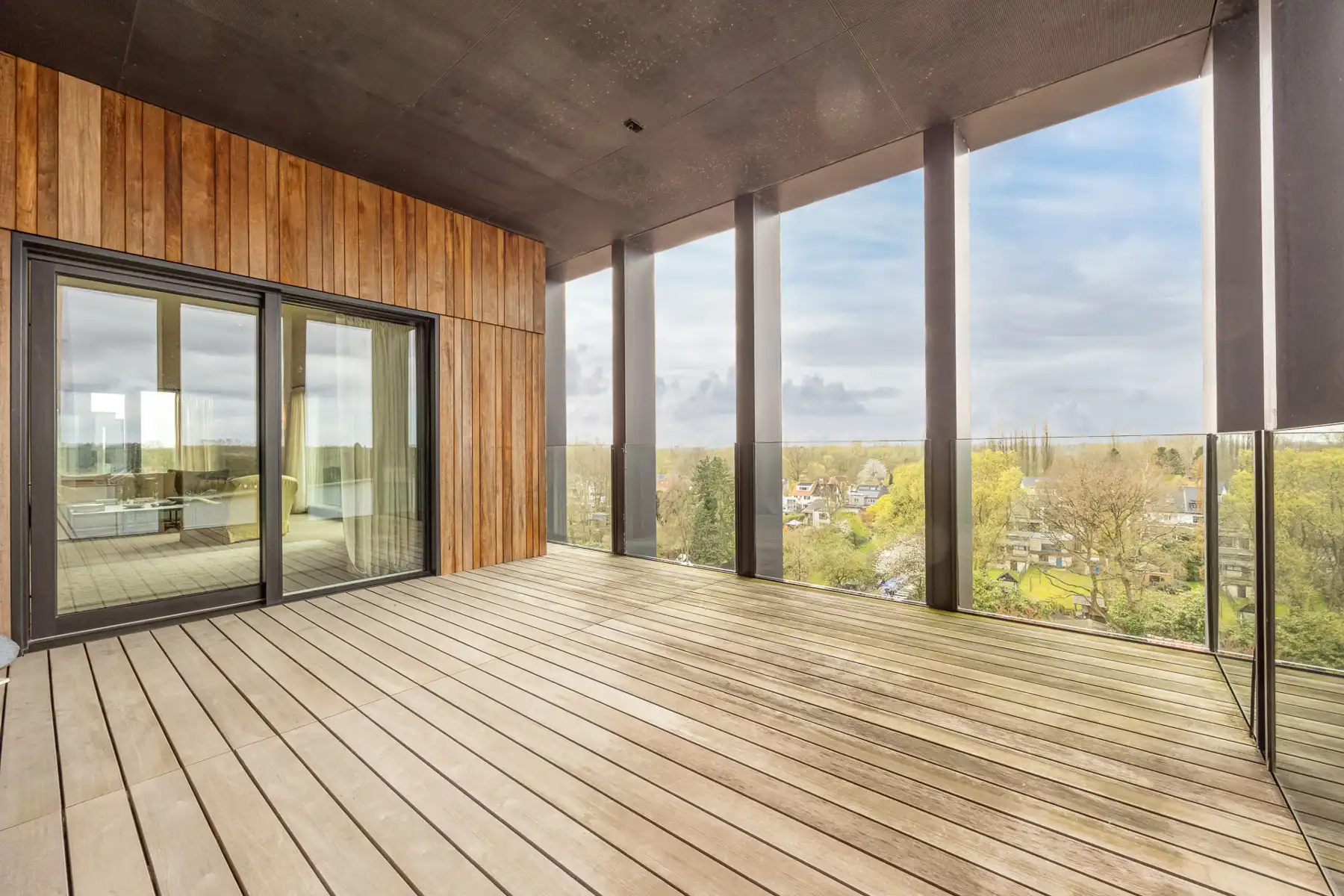 LUXUEUS PENTHOUSE MET PANORAMAZICHT foto 15