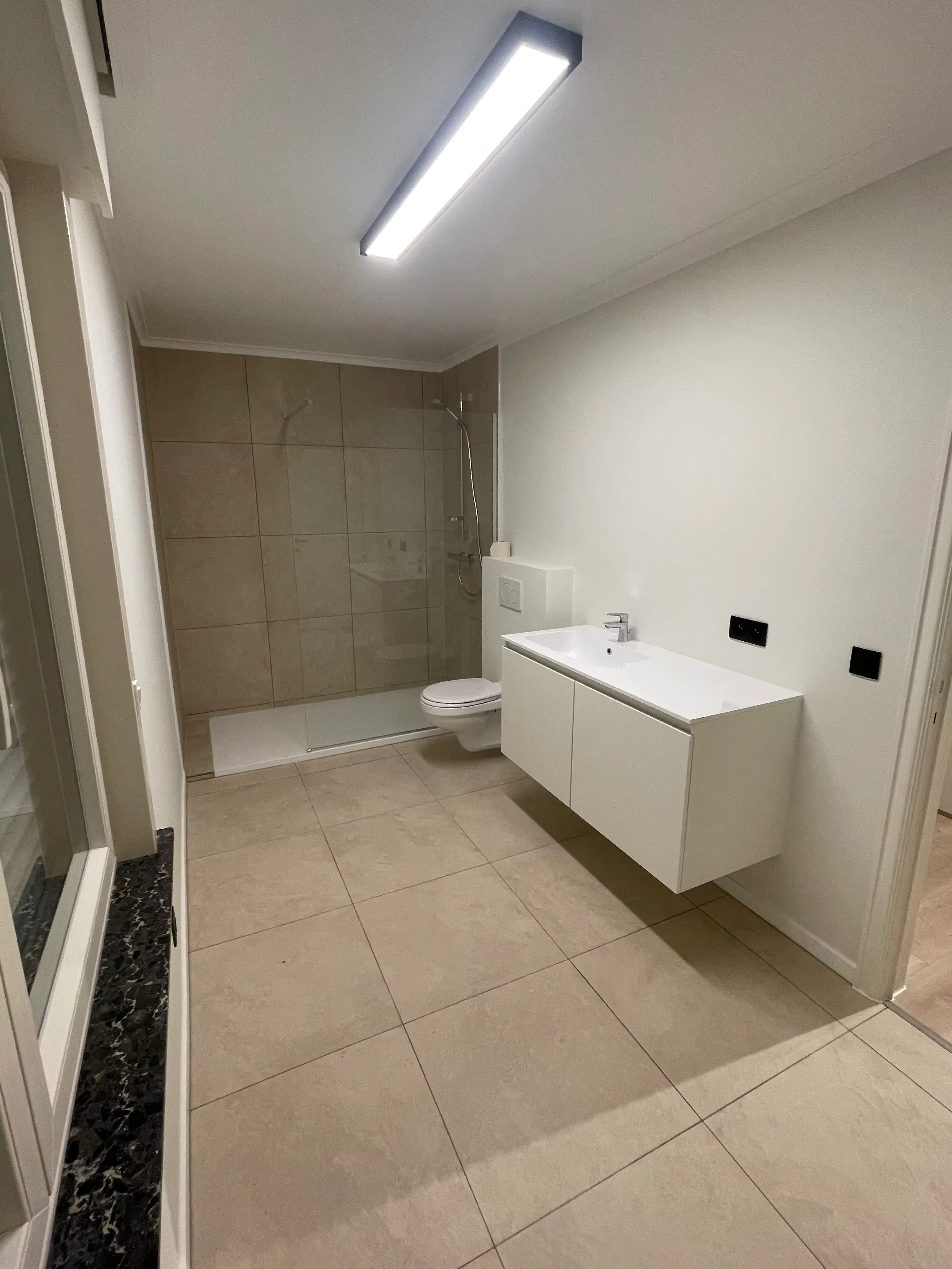 Vernieuwde woning te huur Deerlijk met grote tuin foto 13
