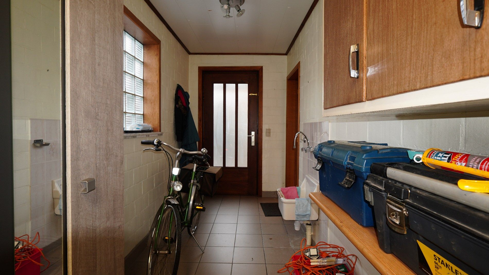 Halfopen bebouwing met veranda, garage en tuin te Lokeren foto 7