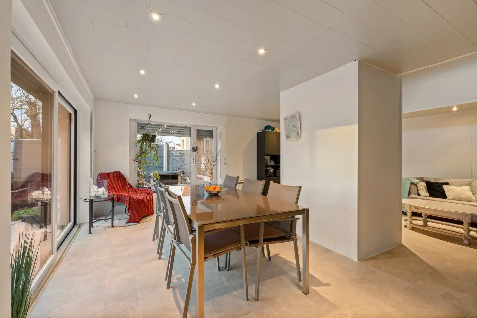 Instapklare halfopen woning met 5 slaapkamers, zonnige tuin en garage in Roeselare foto 6