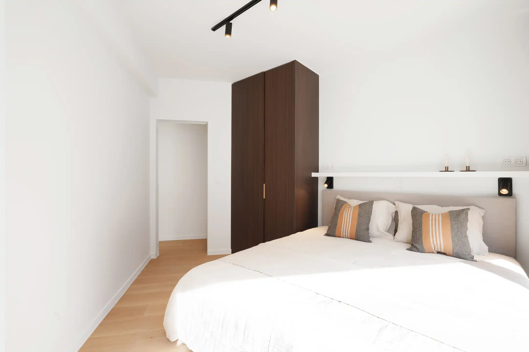 Lichtrijk appartement in hartje Zoute nabij Driehoeksplein foto 14