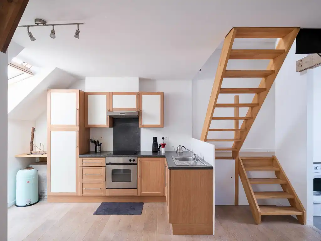 Opbrengsteigendom met magazijn en twee appartementen nabij Gent foto 9