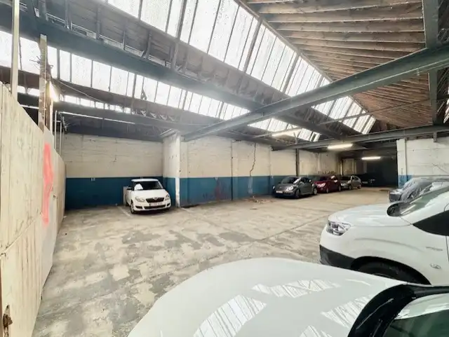PARKINGS TE HUUR TE CENTRUM KORTRIJK foto 7