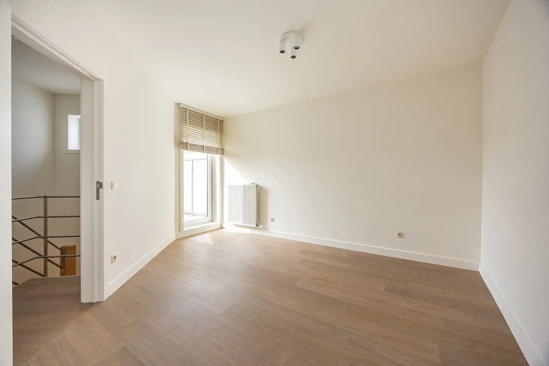 Instapklaar duplexappartement met 3 slpk en 2 terrassen foto 15