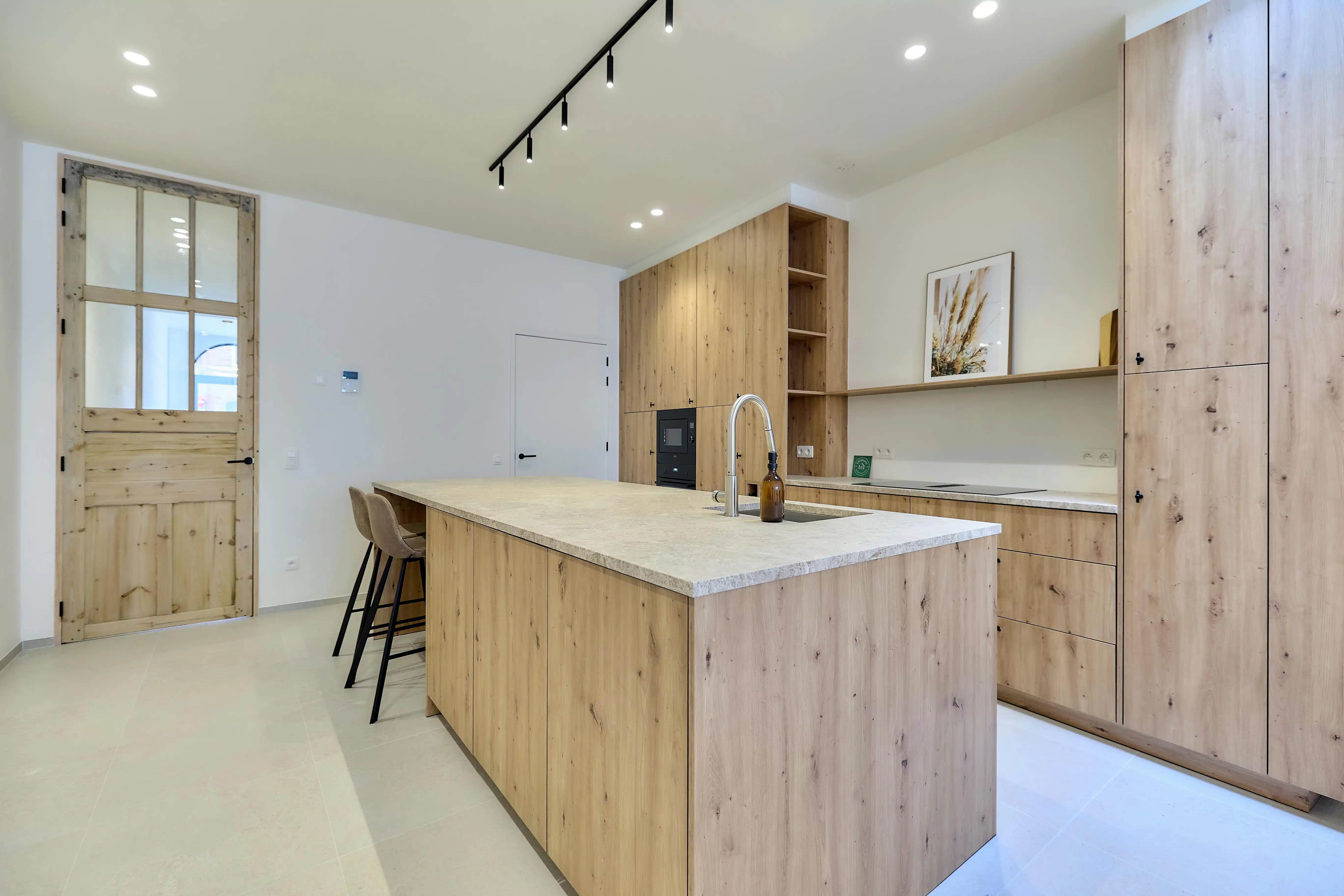 Uniek herenhuis MET LIFT foto 15