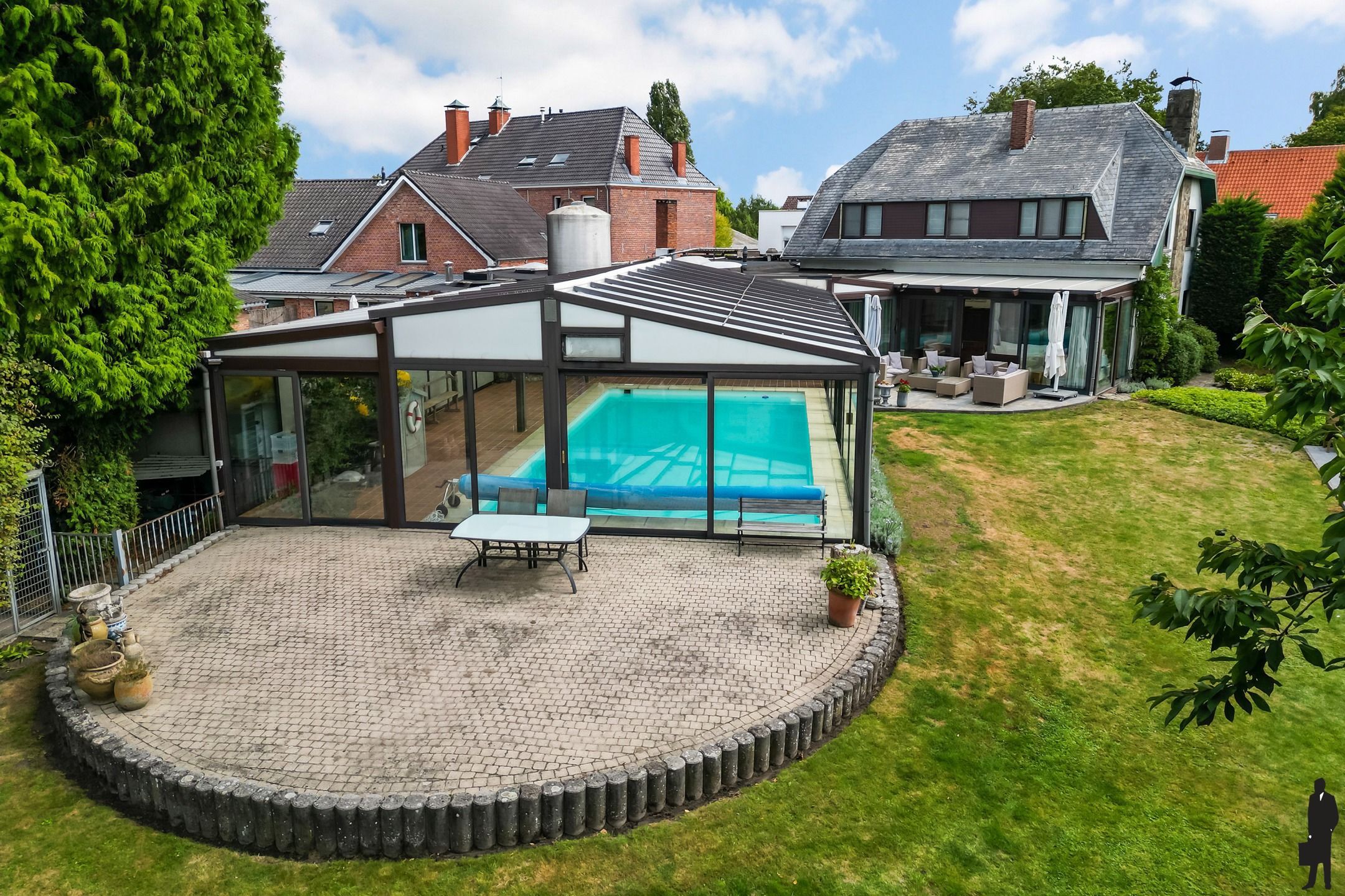 Villa met binnenzwembad, royale tuin en perfecte ligging foto 46