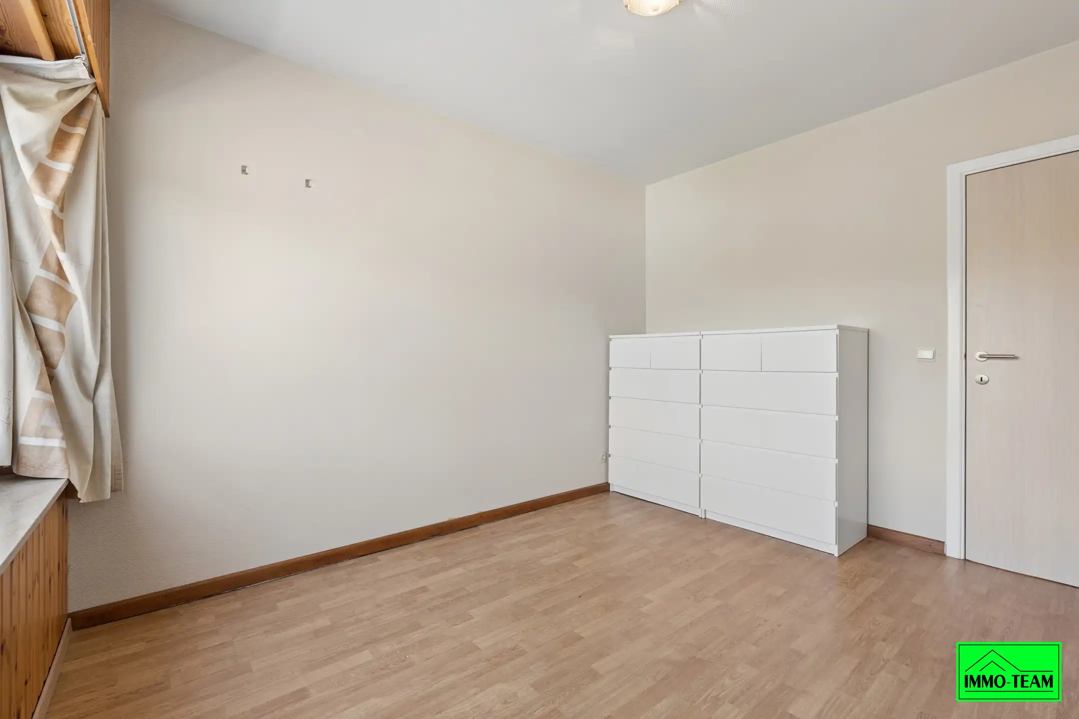 charmante 3-gevelwoning met 4 slaapkamers foto 14