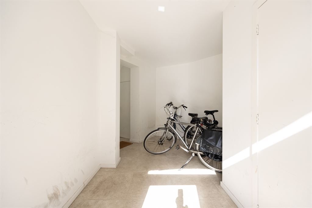 Licht hoekappartement in hartje Zurenborg foto 11