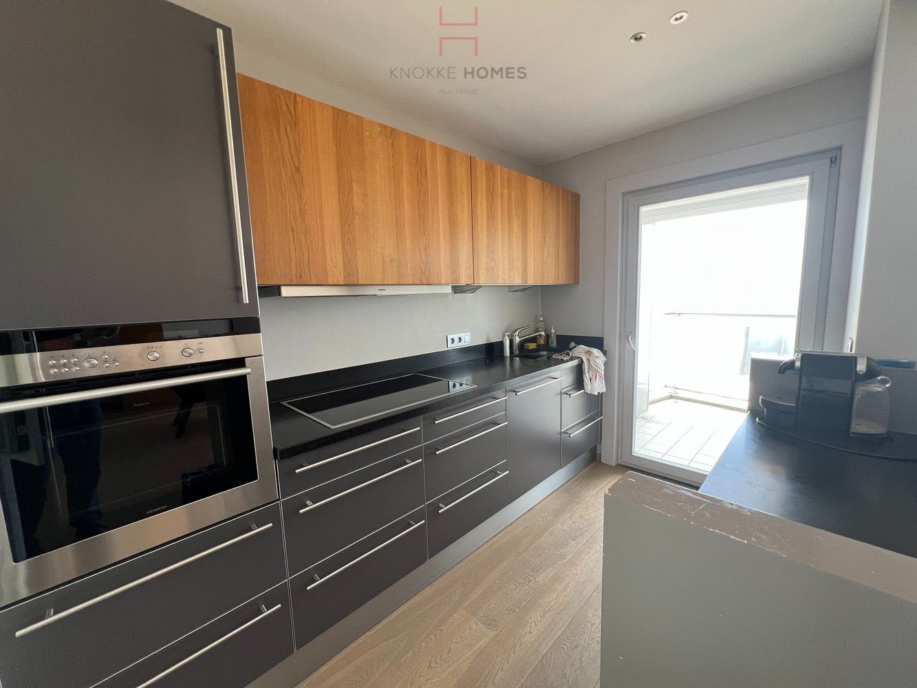 Ruim appartement met frontaal zeezicht nabij het Rubensplein foto 3