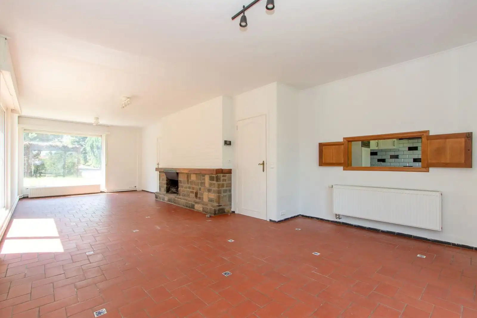 Woning met 5 slaapkamers op een terrein van 10 a 70 ca foto 5