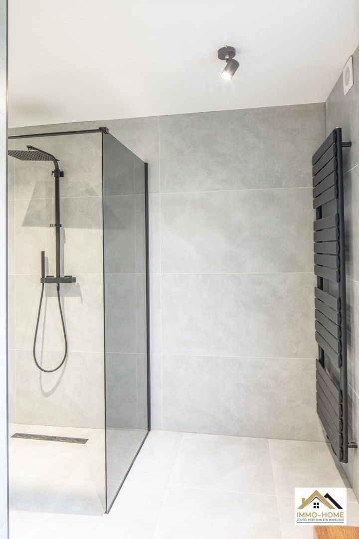 Gerenoveerde ruime open bebouwing op landelijke ligging foto 9