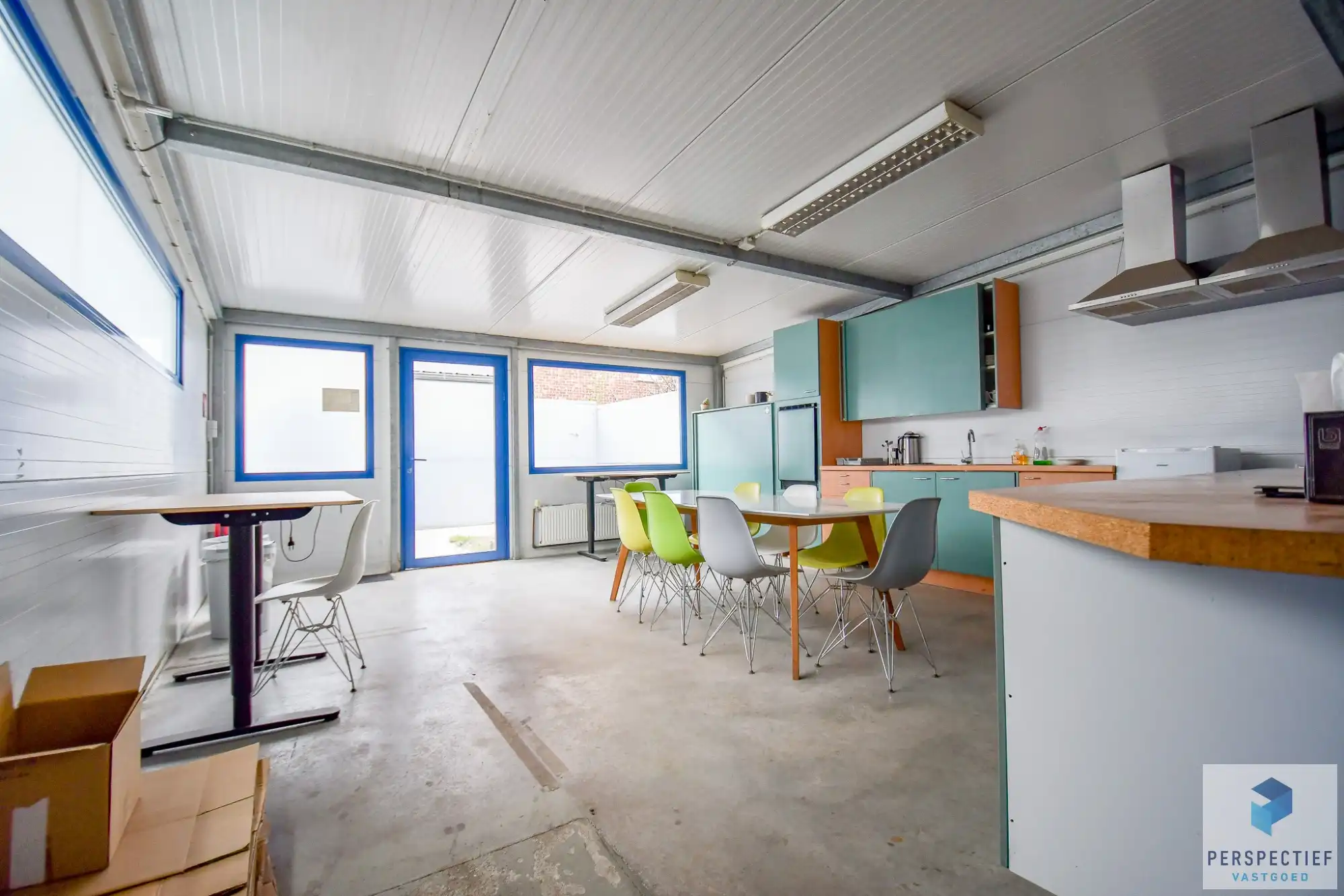 Ruime loods met kantoor ruimte (249m²) te Maldegem foto 6