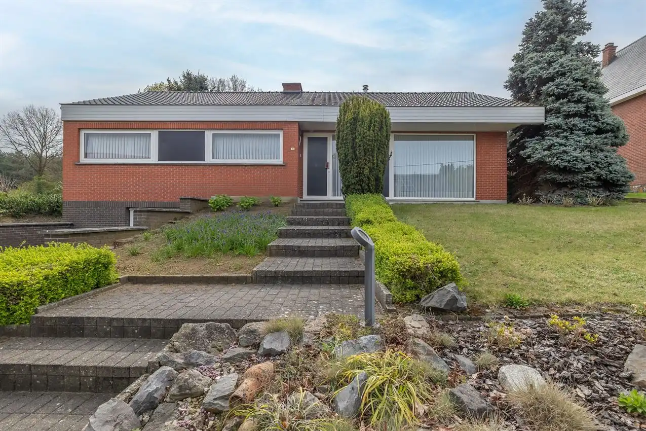 Hoofdfoto van de publicatie: Charmante gelijkvloerse woning met 3slk,  tuin en garage