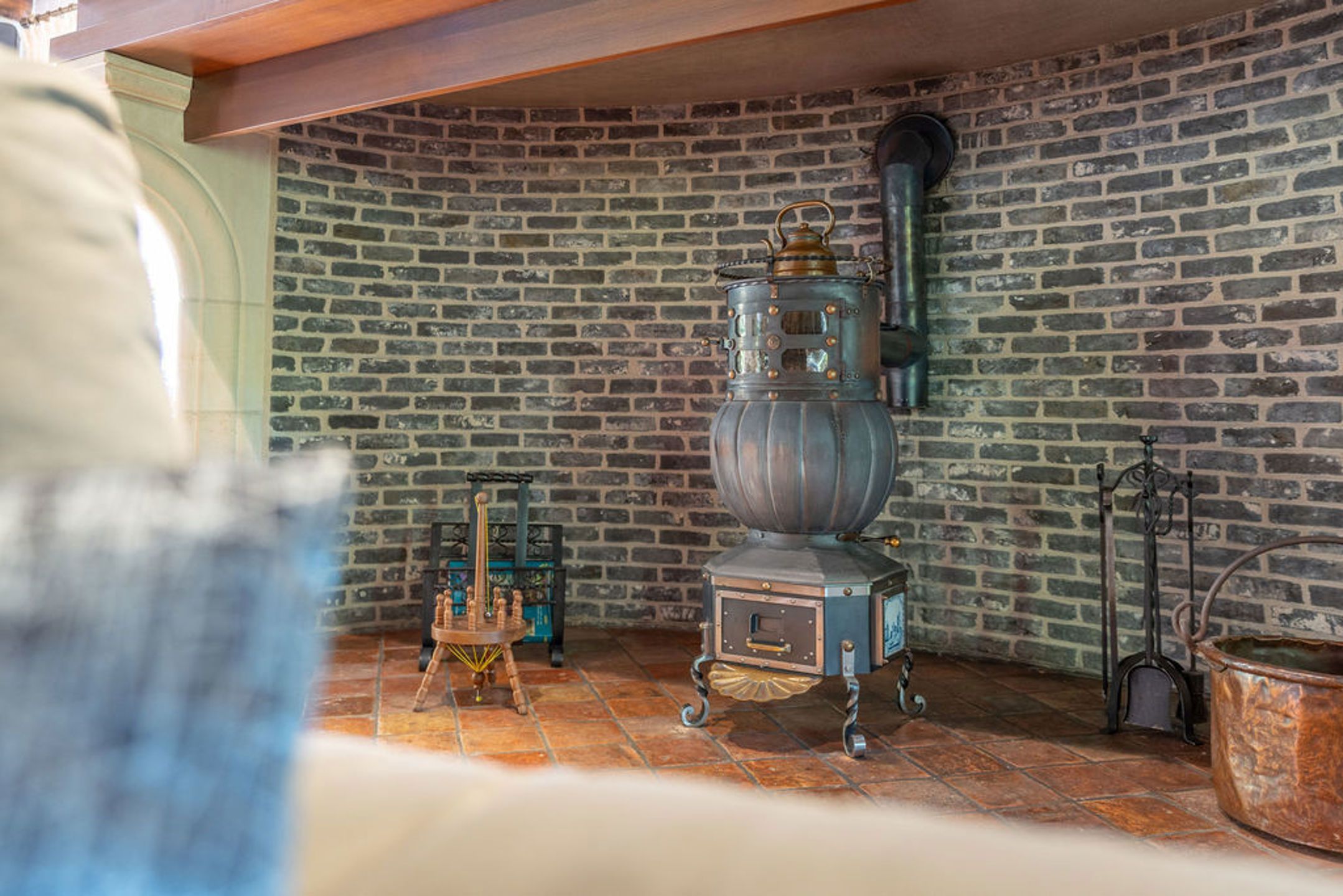 Ruime villa met 6 slpk op 2.295 m² grond met veel privacy foto 9