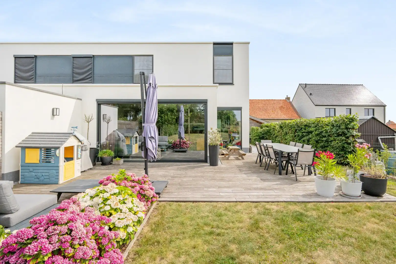 Energiezuinige woning met 3 slaapkamers, ruime garage en zongerichte tuin. foto 7