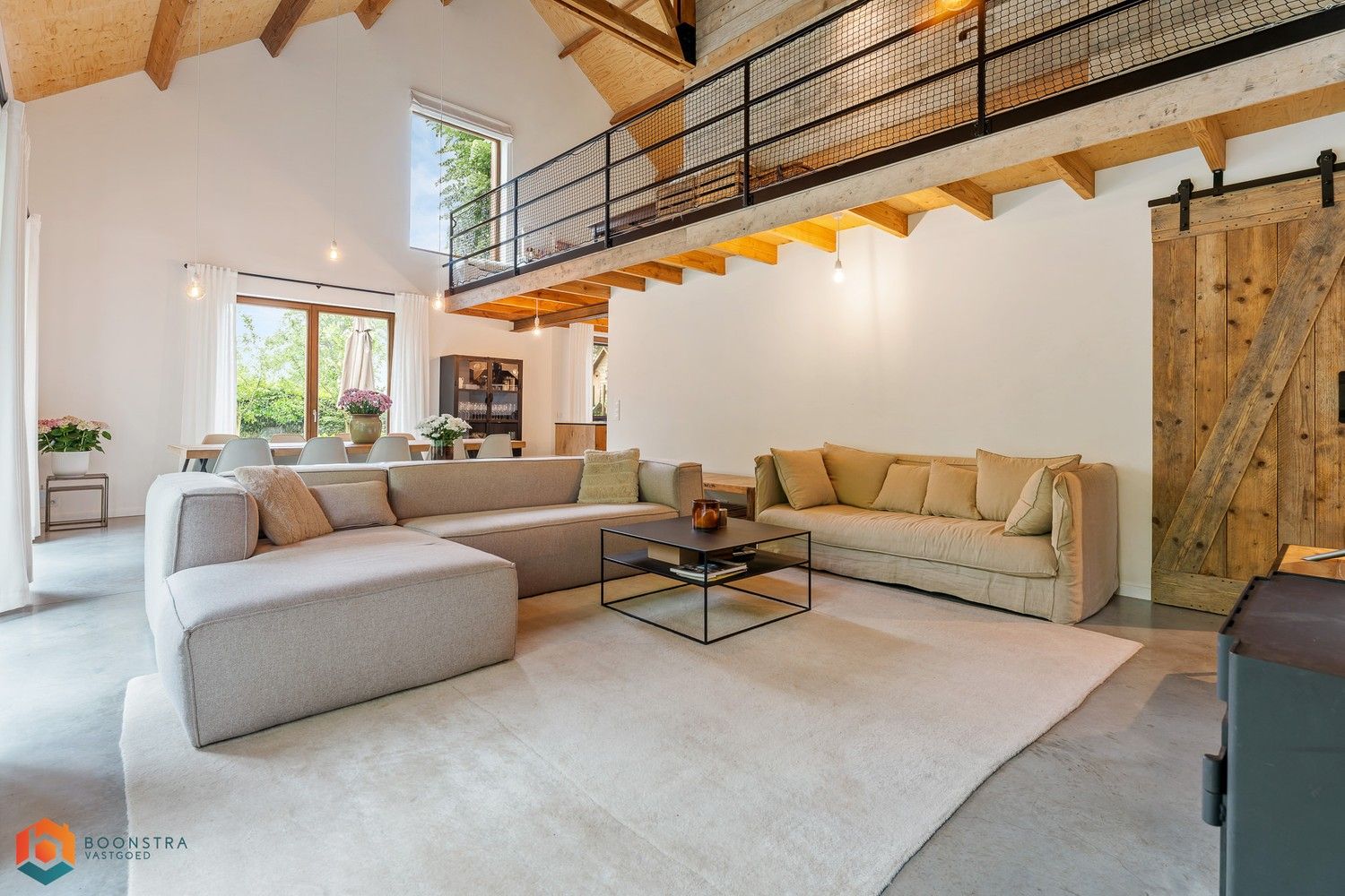 Prachtig gerenoveerde woning op uniek perceel te Putte foto 2
