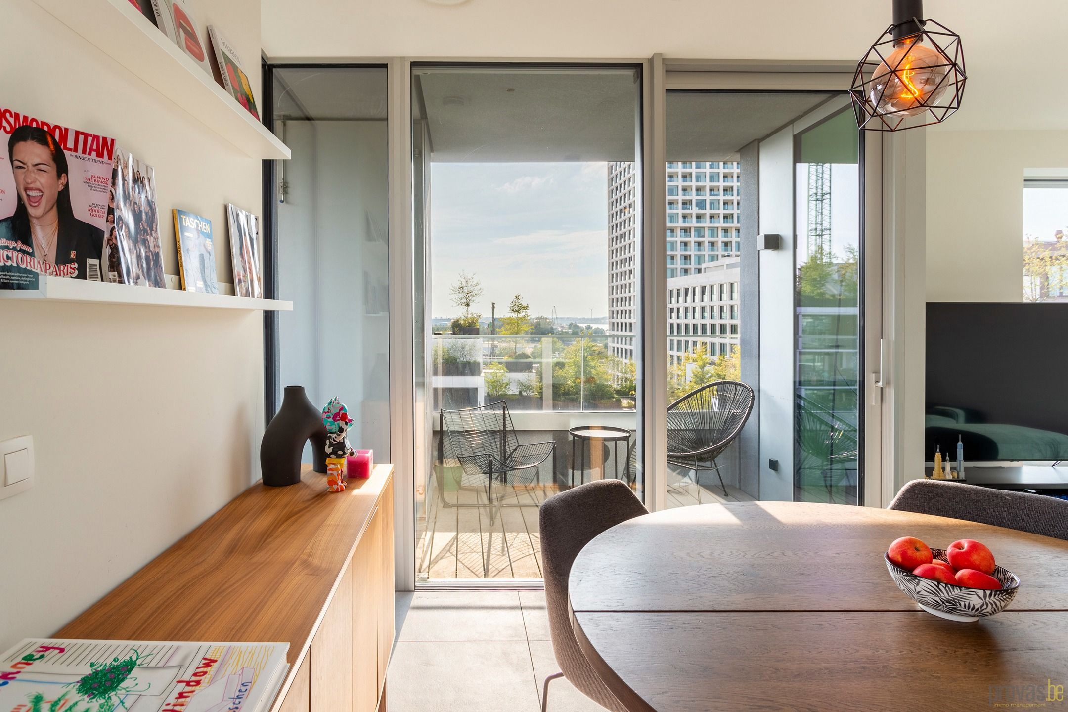 INSTAPKLAAR APPARTEMENT MET TERRAS EN PANORAMISCHE ZICHTEN foto 11