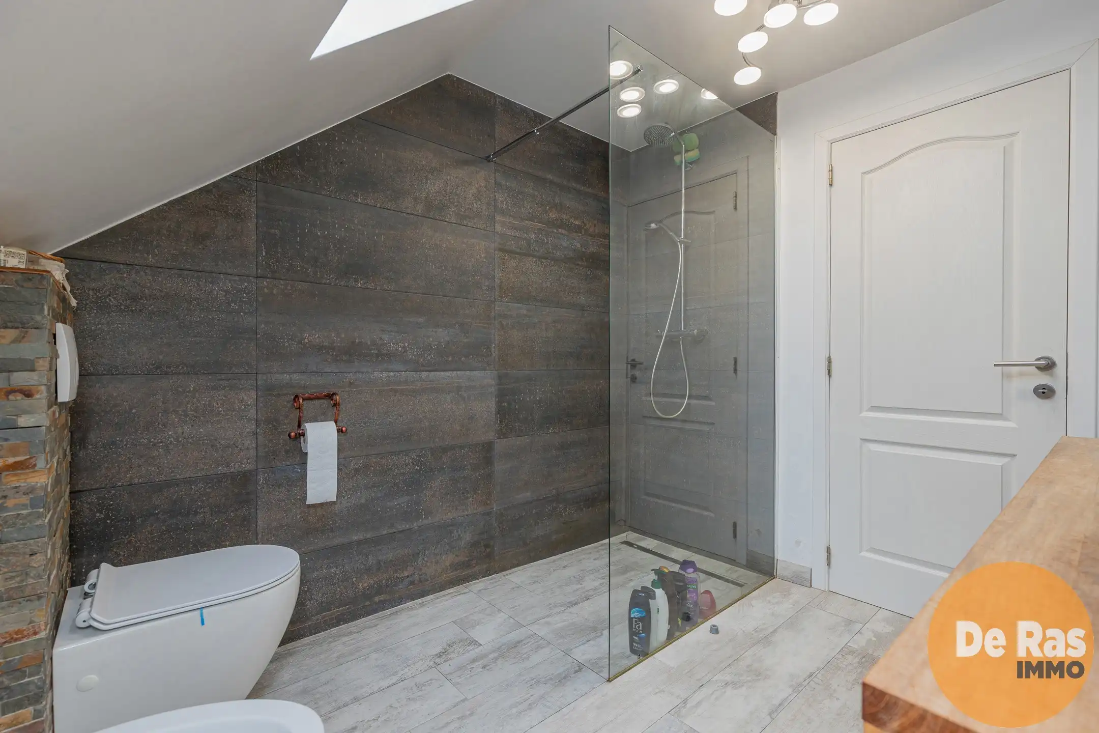 ERPE MERE Charmante woning met tuin en garage aan stadsrand foto 12