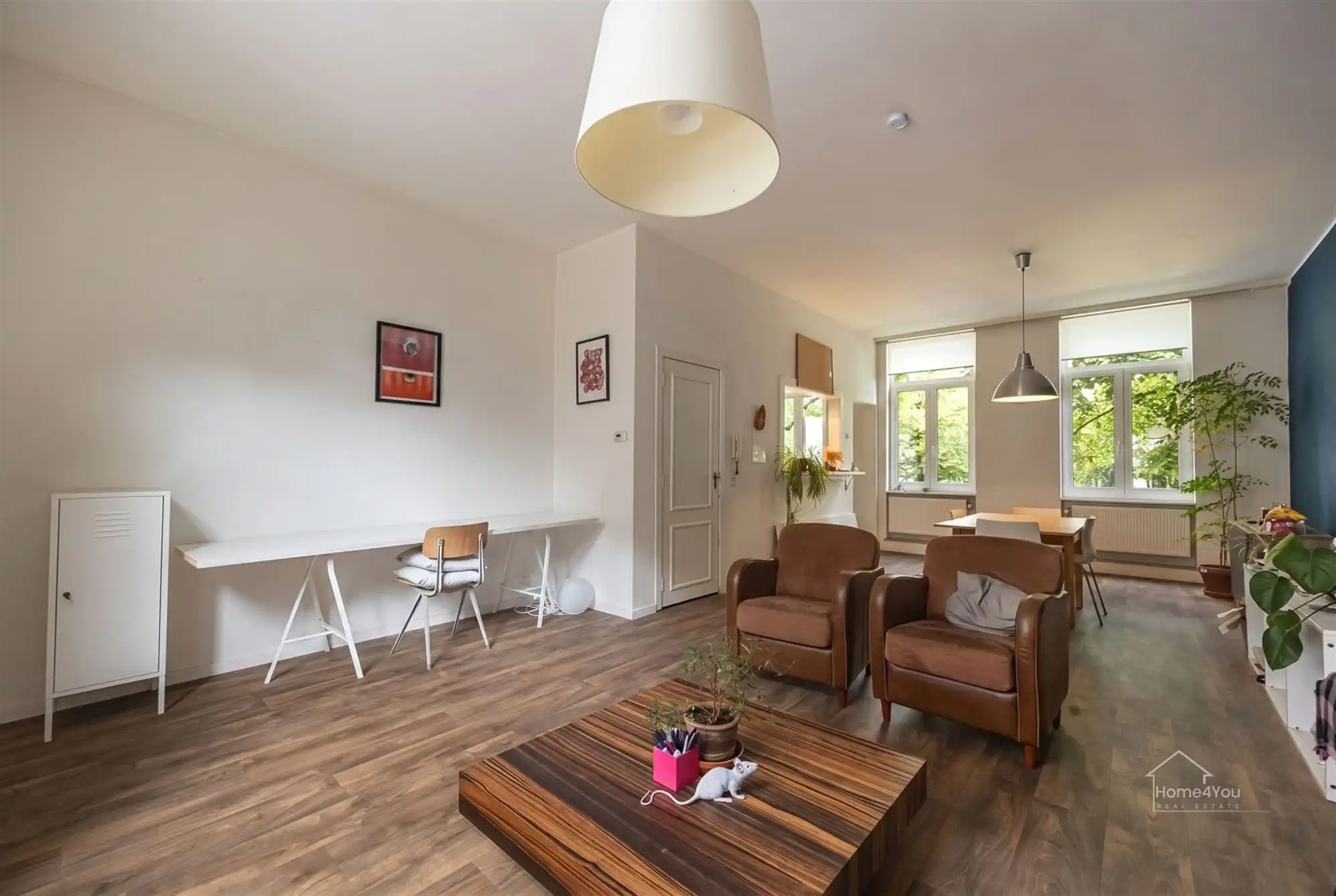 Instapklare appartement in bruisende hart Antwerpen te koop foto {{pictureIndex}}
